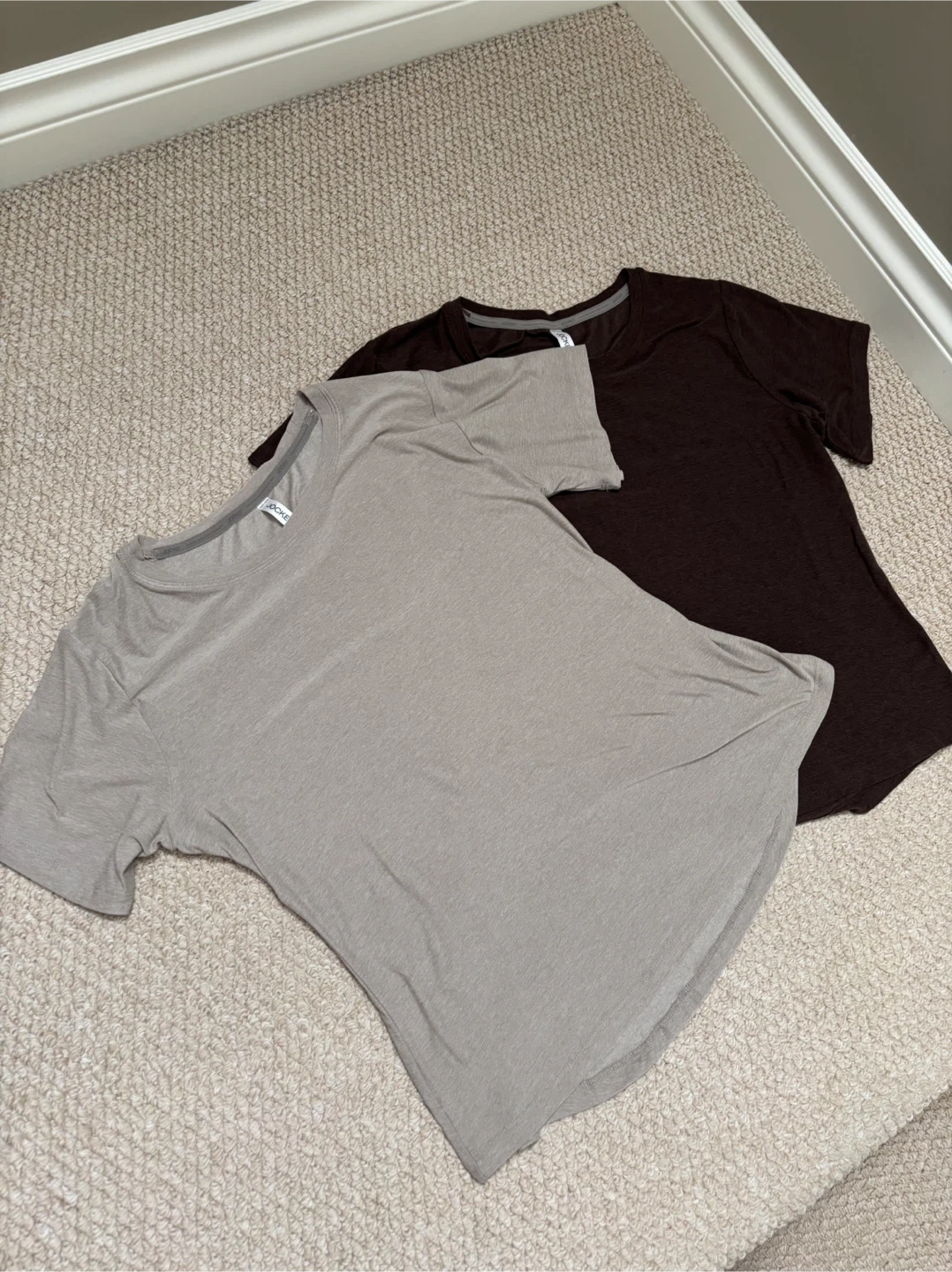 2 PACK - Jockey Short Sleeve Shirts - MEDIUM - (BRAND NEW) - photo 2
