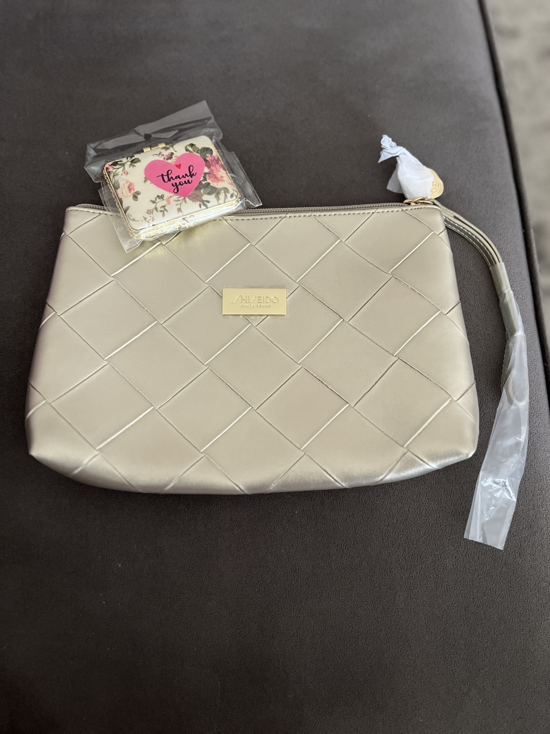 New Shiseido Cosmetic Pouch & Mirror Set