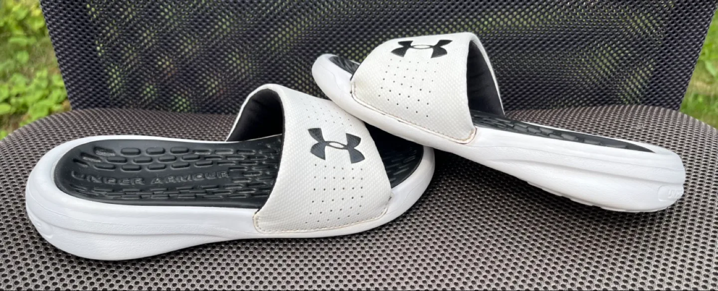 Youth Under Armour ‘Playmaker’ Slides image indicator(4)