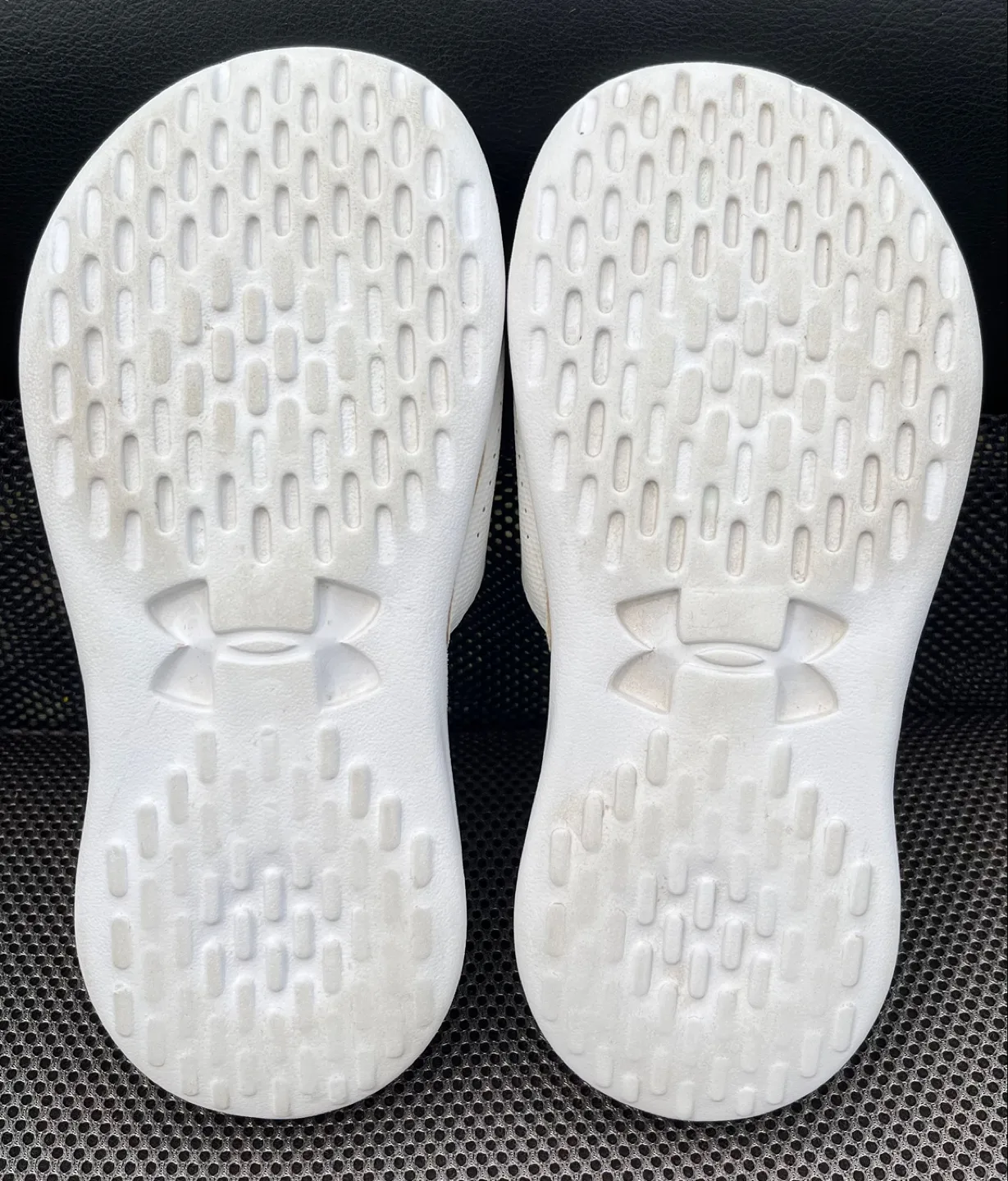 Youth Under Armour ‘Playmaker’ Slides image indicator(7)