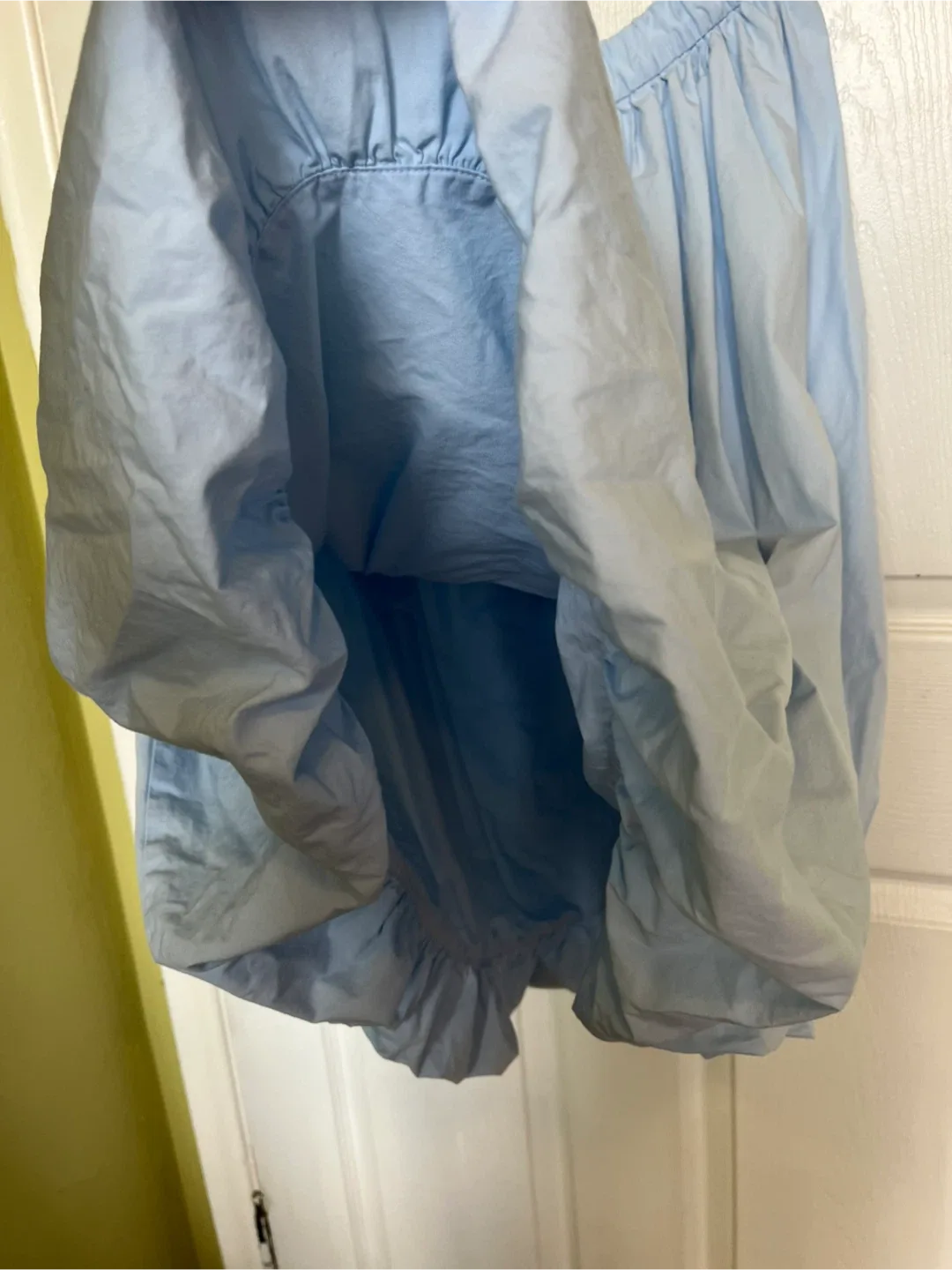 Sunday Best Aritzia Bubble Midi Skirt - Size S image indicator(5)