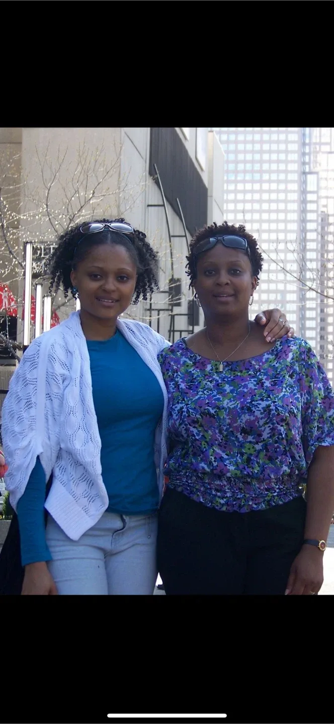 Blue iPad Case image indicator(5)