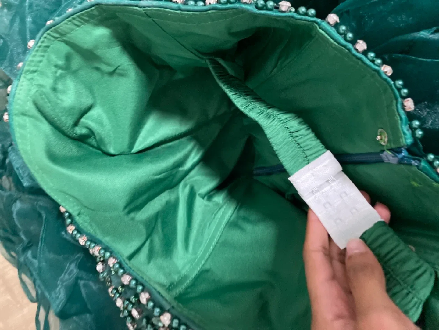 Emerald Green Embellished Formal Dress image indicator(3)