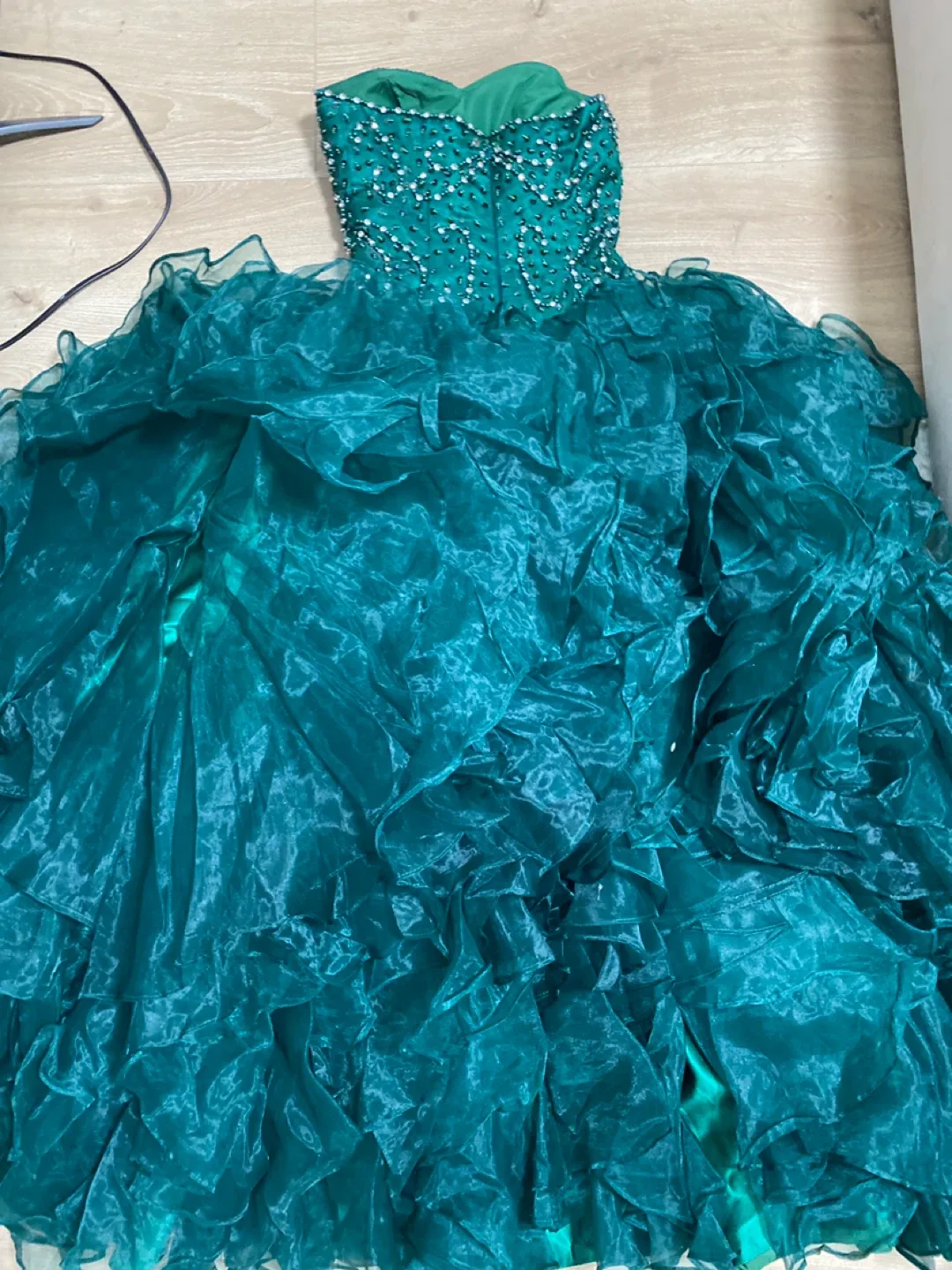 Emerald Green Embellished Formal Dress image indicator(2)