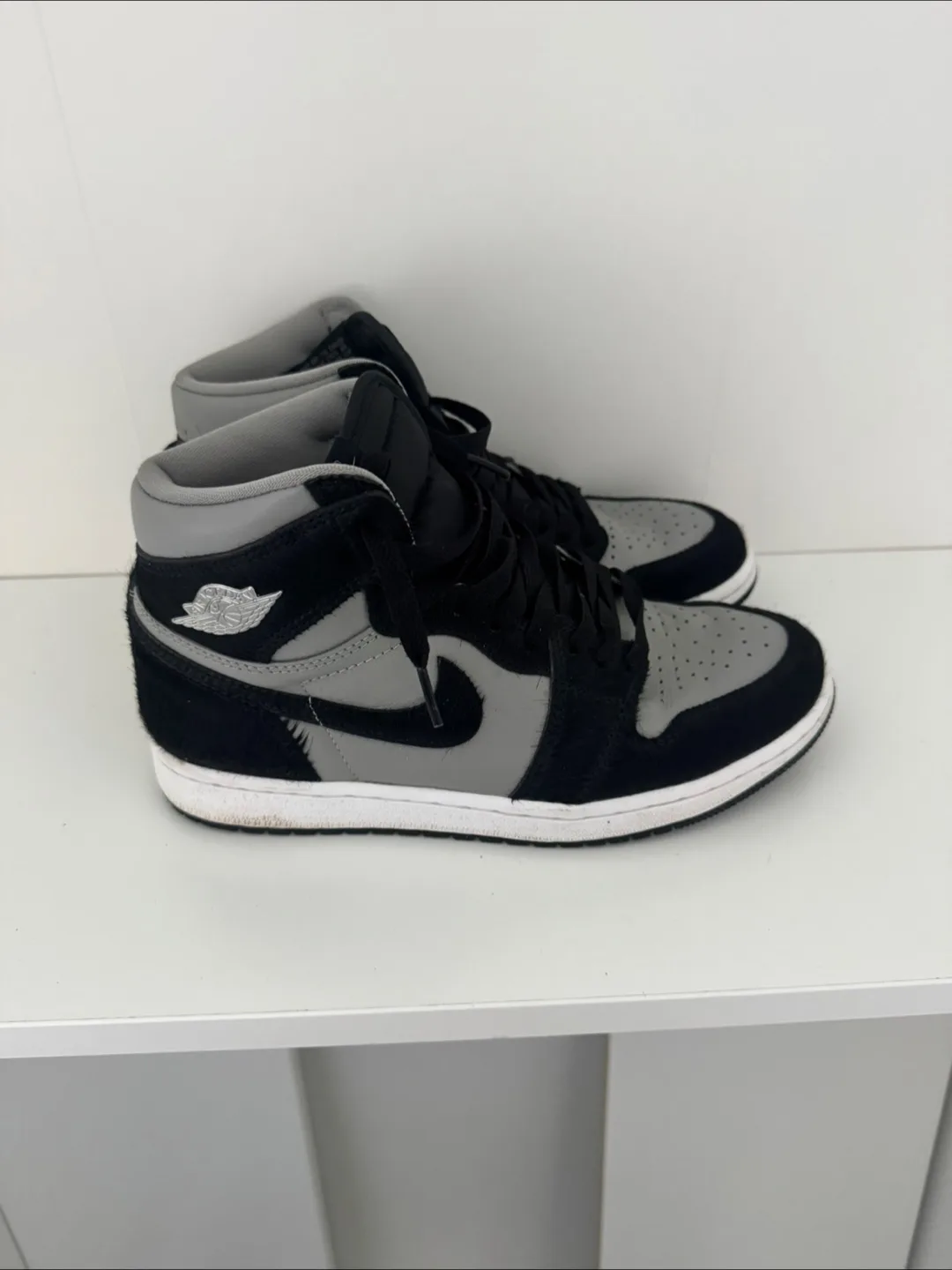 Nike Air Jordan 1 Shadow Grey image indicator(2)