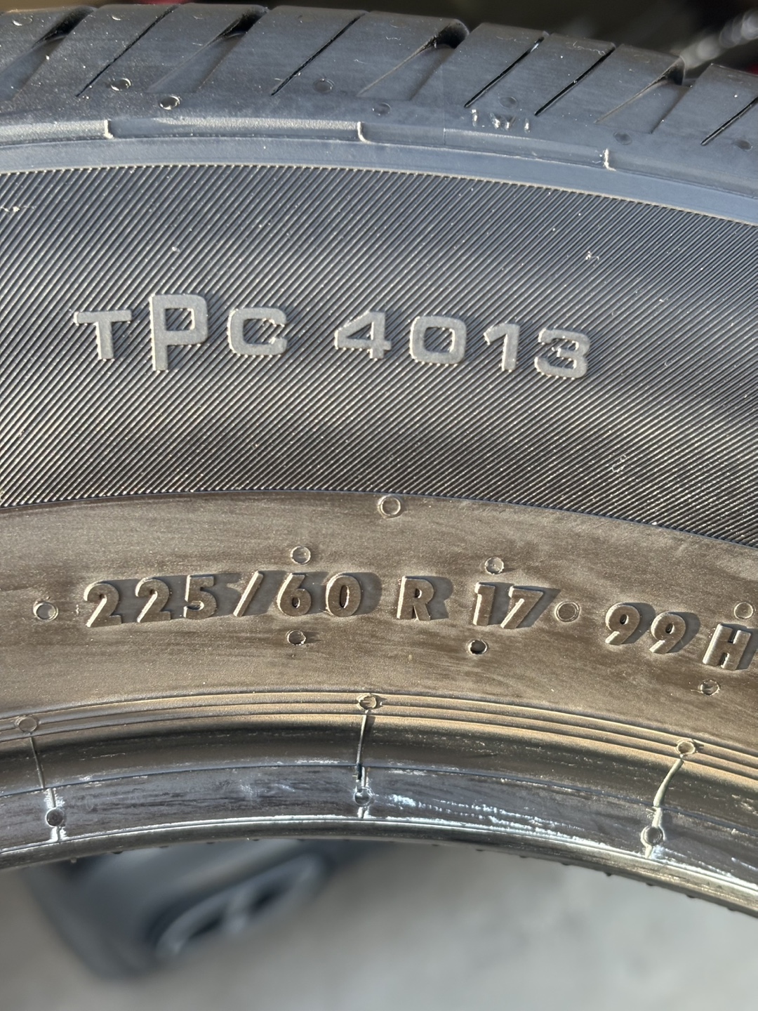 Continental ProContact TX 225/60R17 Tire Set - photo 4