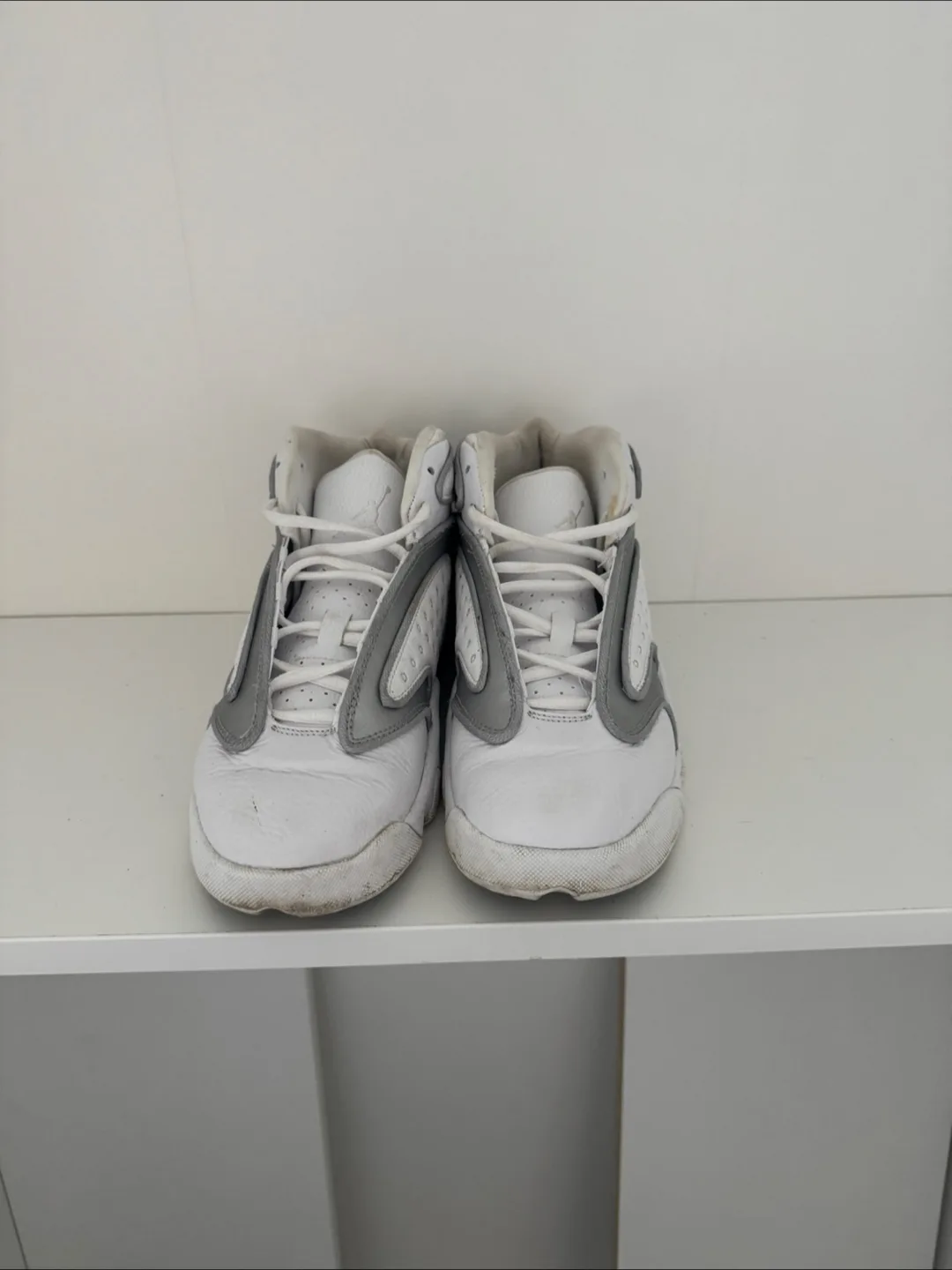Jordan White/Grey Basketball Shoes thumbnail