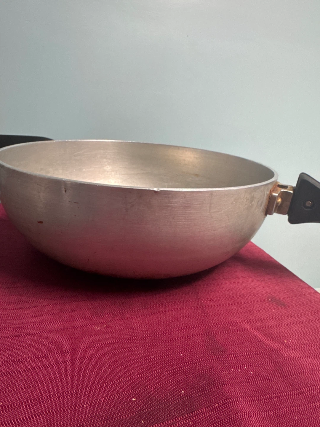 Silver frying pan