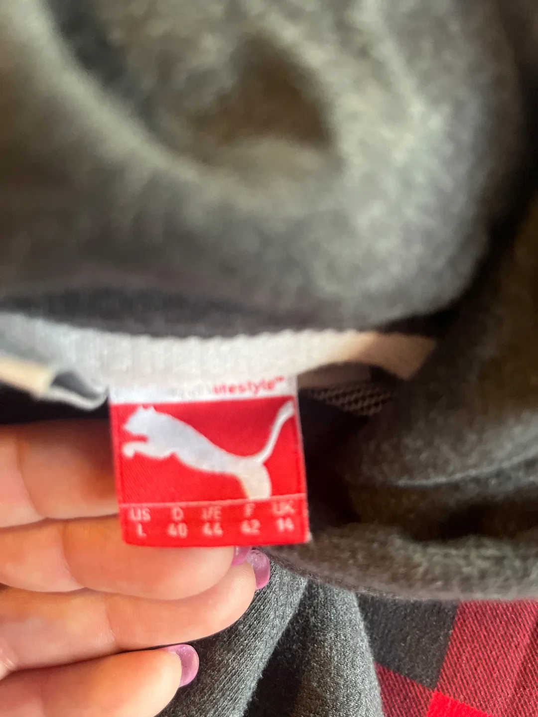 Puma Hoodie - Size L - Grey image indicator(3)