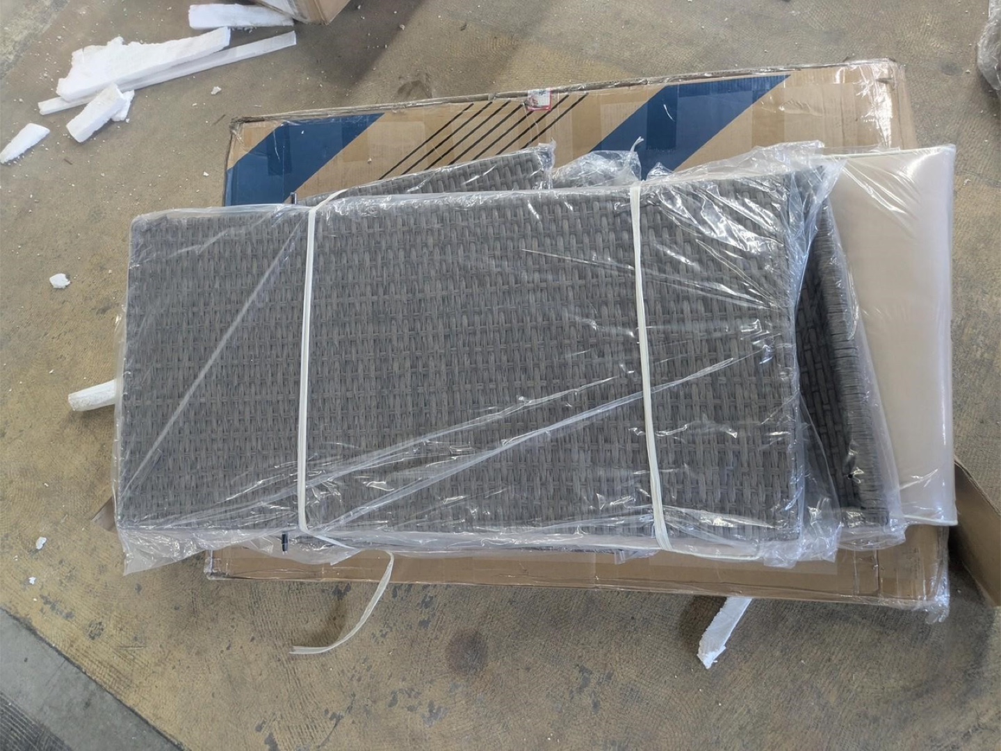 Outdoor Wicker Recliner Chair - photo 4