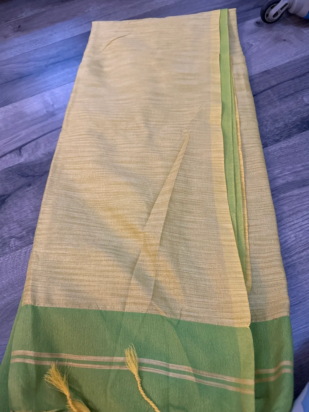 Green & Yellow Saree image indicator(2)