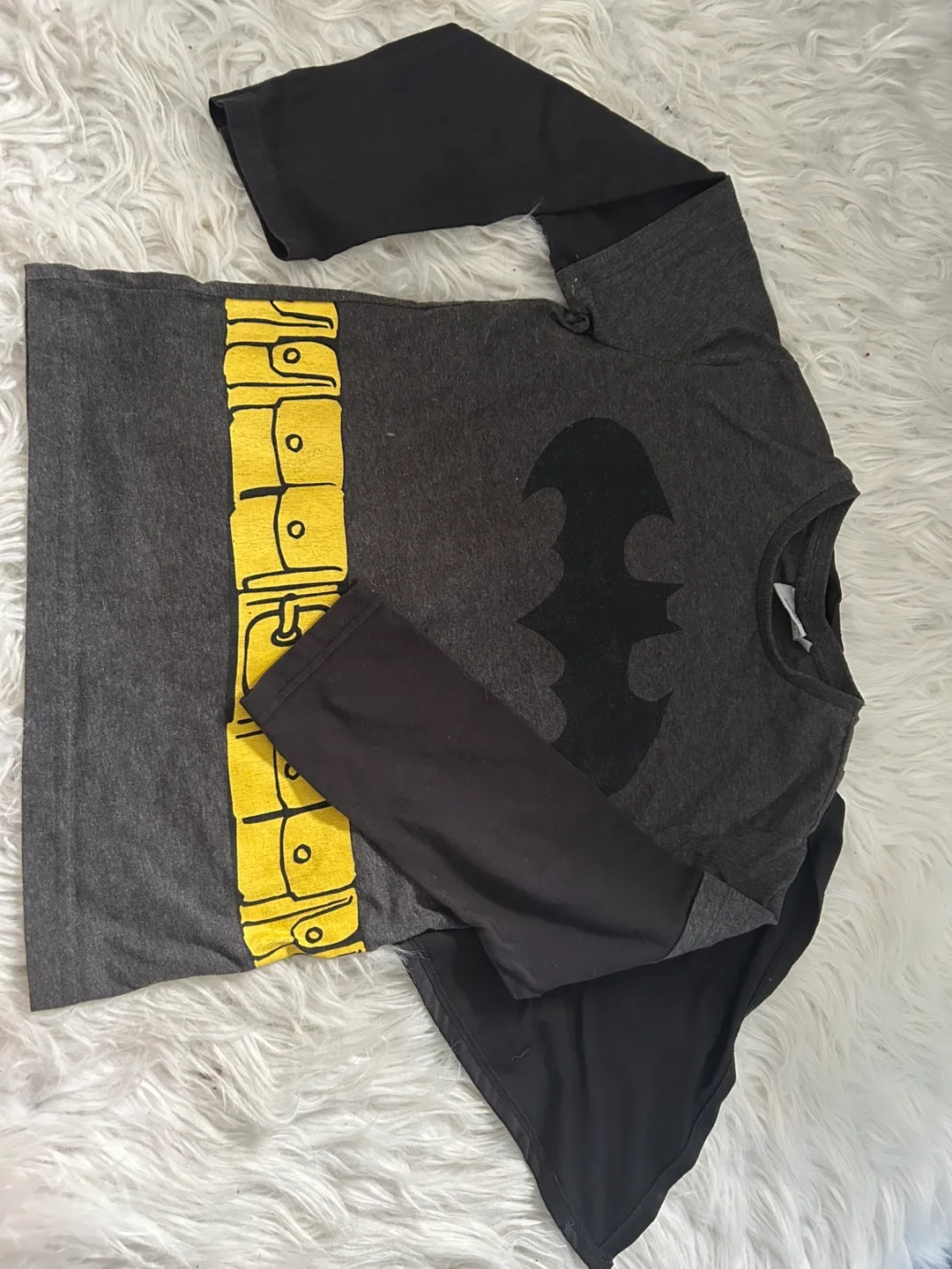 Batman Long Sleeve Shirt Size 7/8 thumbnail
