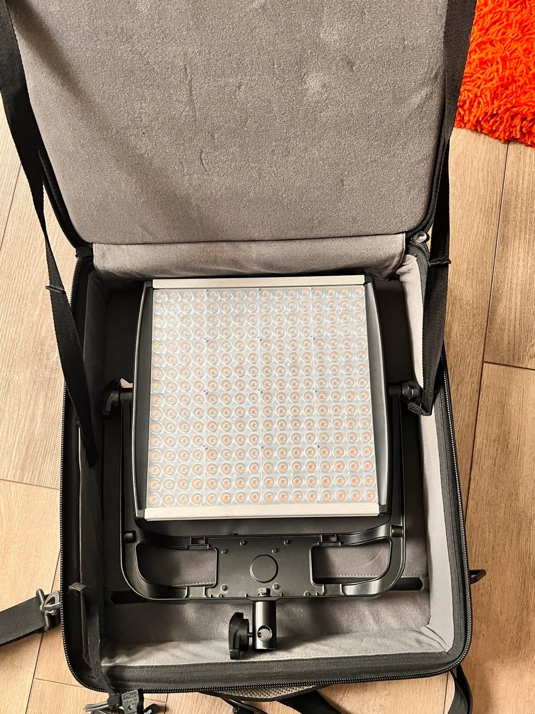 Litepanels Astra 1x1 LED Panel with Stand & Case - photo 3