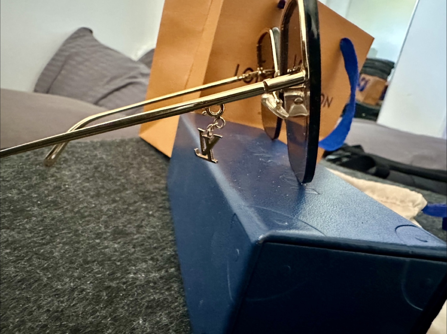 Louis Vuitton Sunglasses - Includes Box & Pouch - photo 4