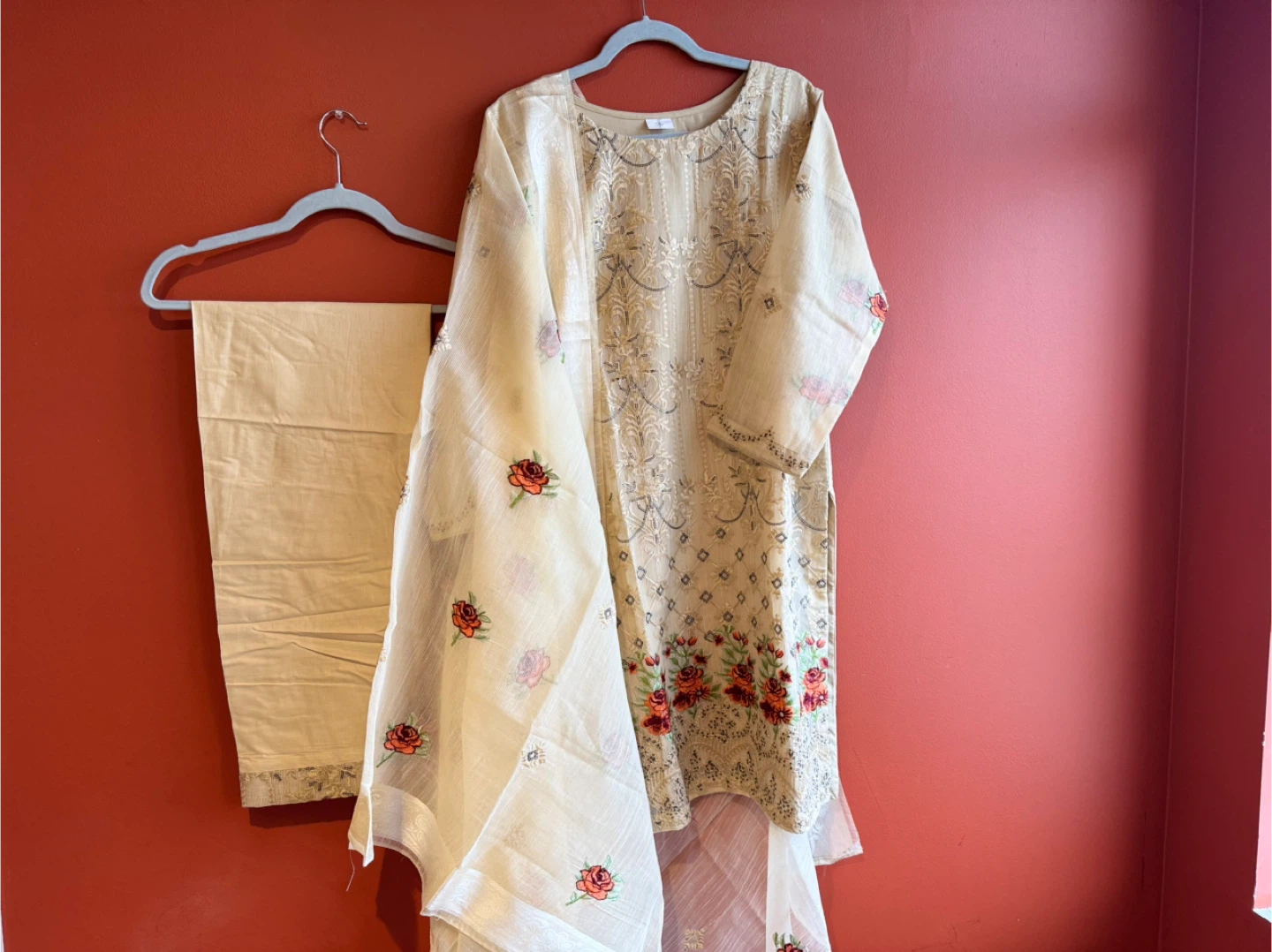 New Embroidered Salwar Kameez Suit - photo 2