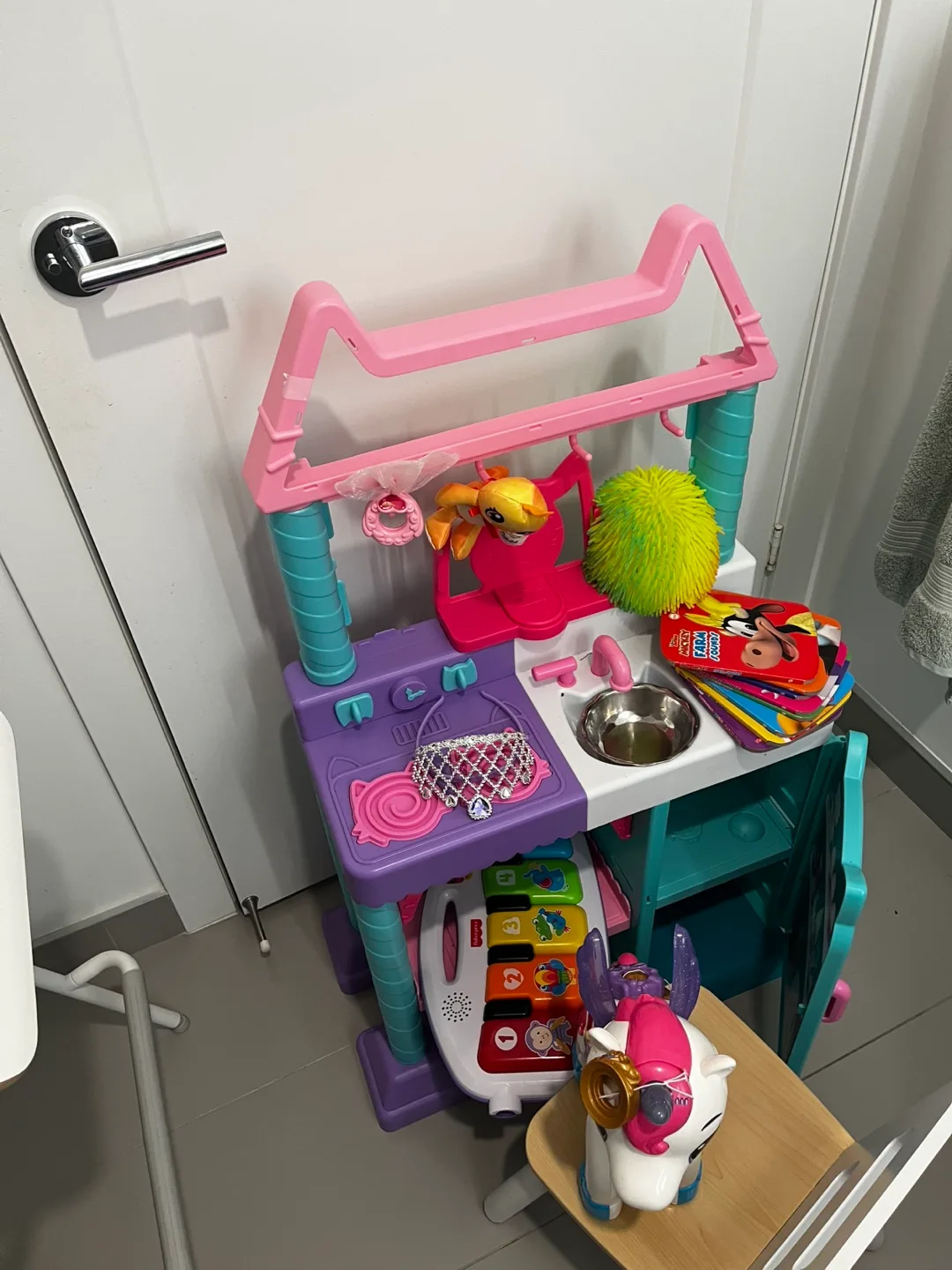 Kids Kitchen Playset with Accessories image indicator(5)