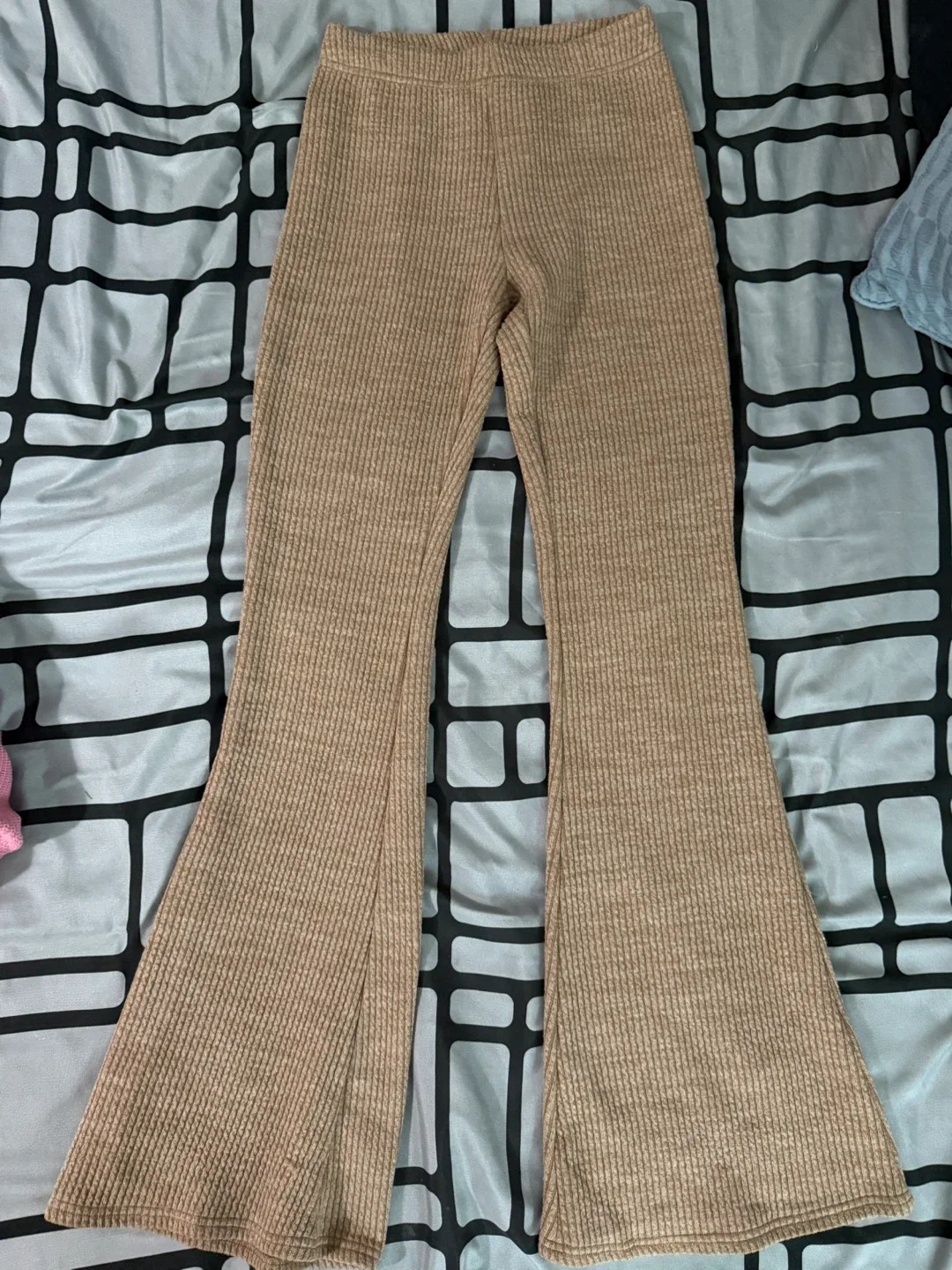 American Eagle XS Ribbed Flare Pants thumbnail