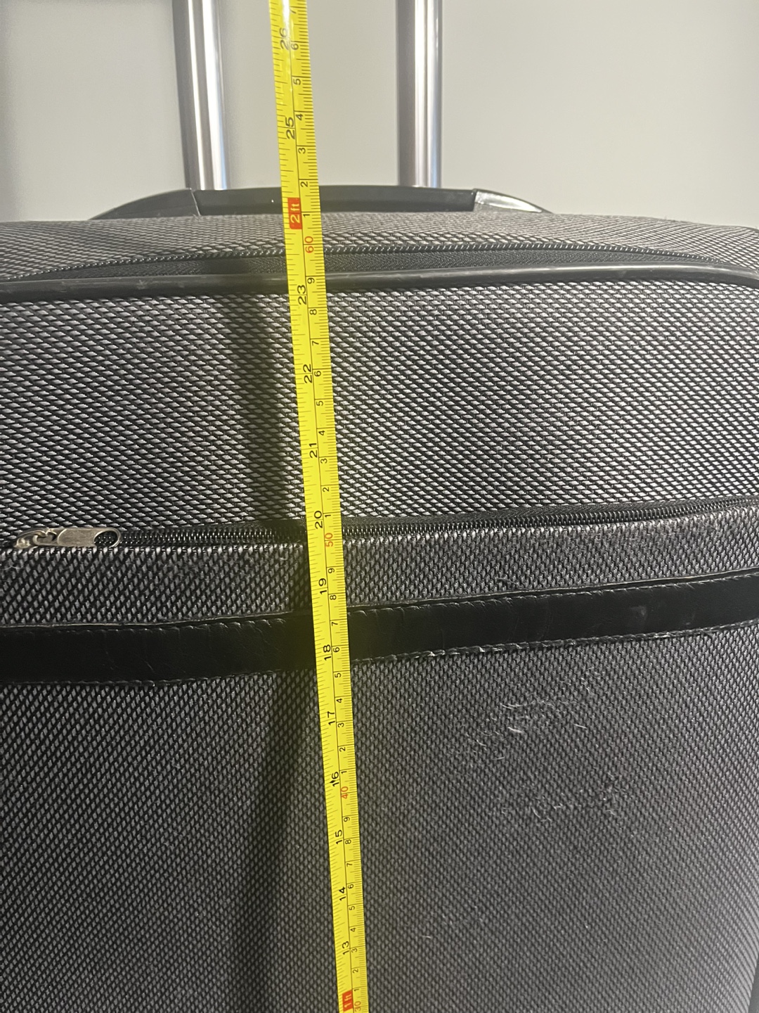 Summit Rolling Suitcase - 24 Inch - photo 3