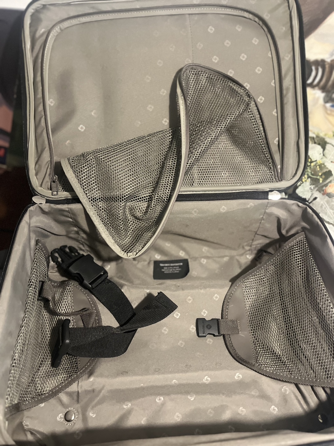 Samsonite Black Carry-On Luggage - photo 4