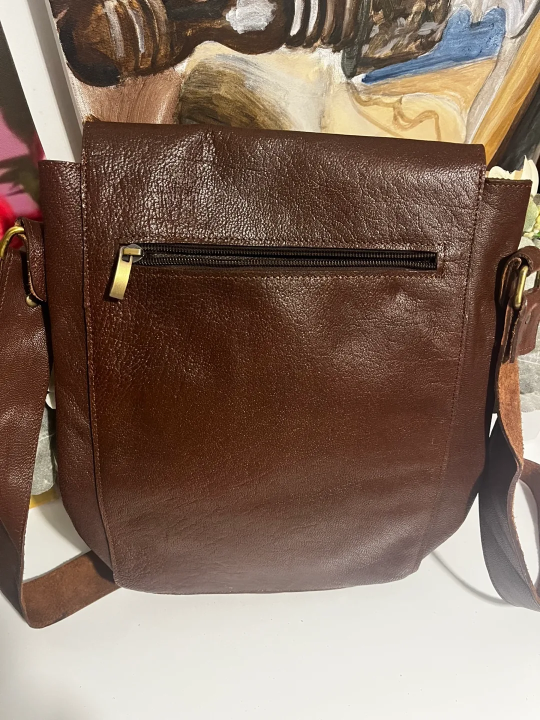 Brown Leather Messenger Bag image indicator(2)