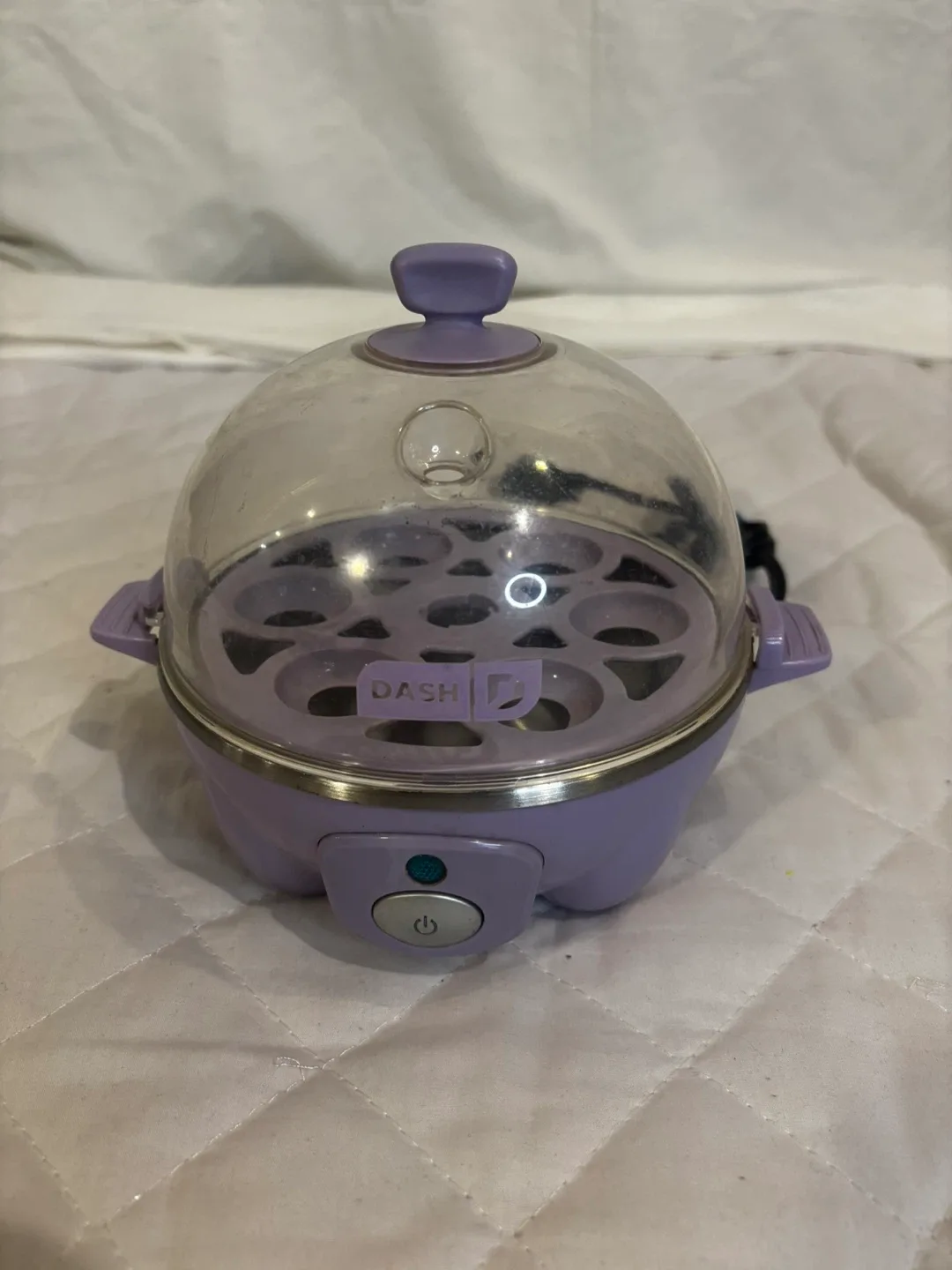 DASH Egg Cooker - Purple.km.988