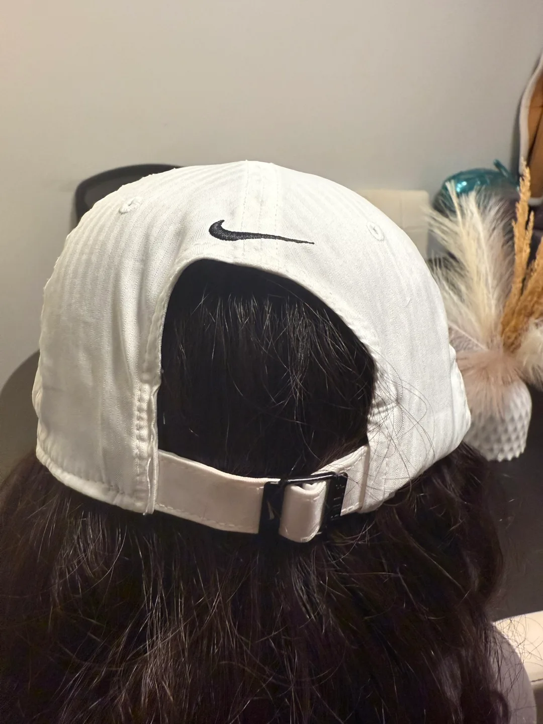 Nike White Adjustable Hat image indicator(2)