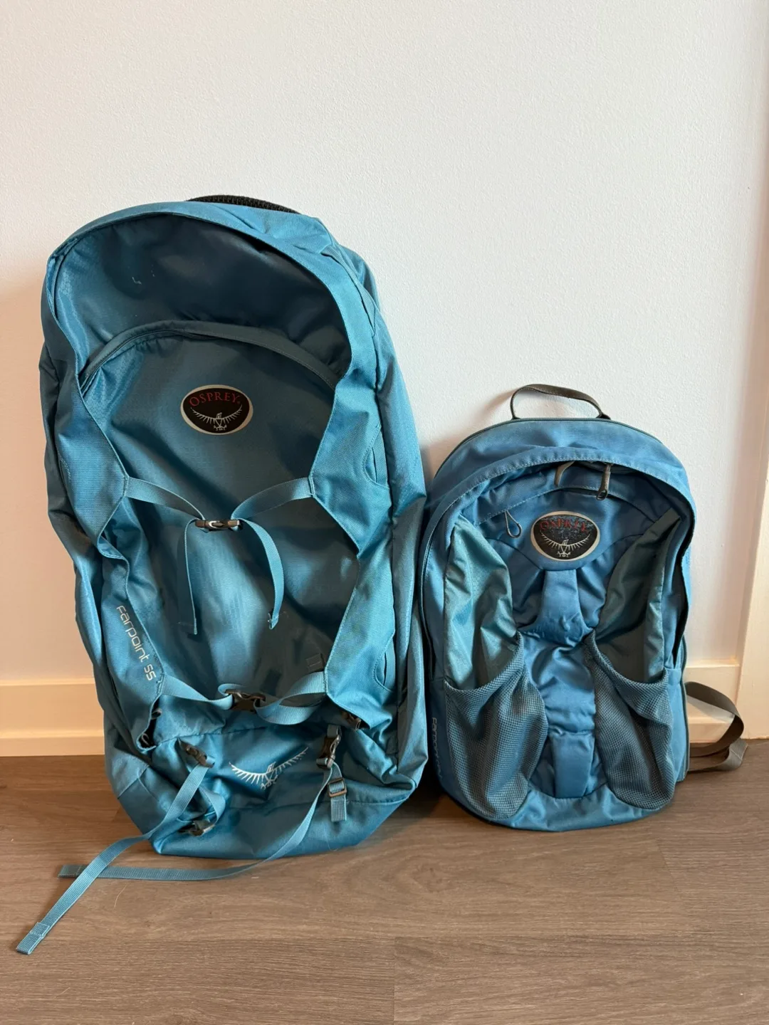 Osprey Farpoint 55 Travel Backpack - Blue thumbnail