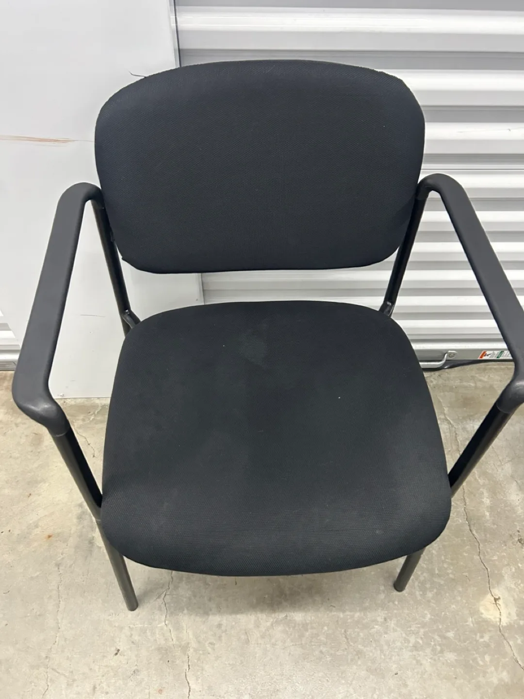 Black Office Chair with Armrests thumbnail