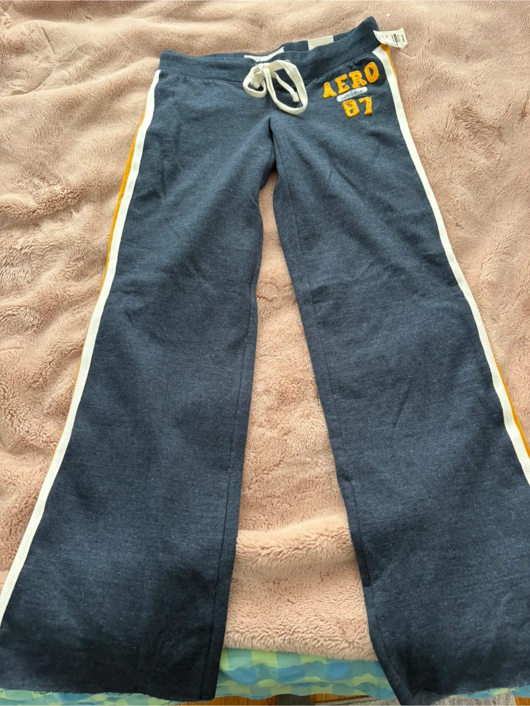 Aeropostale sweat pants (Tags still attached)(Small) thumbnail