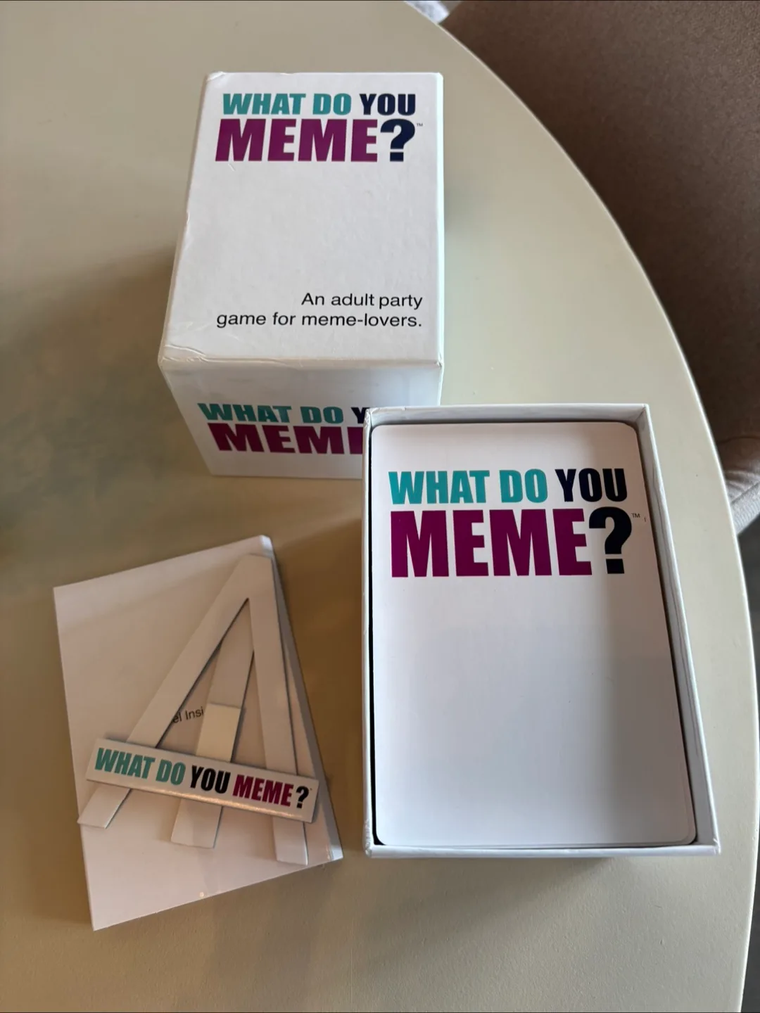 What Do You Meme? Adult Party Game image indicator(3)