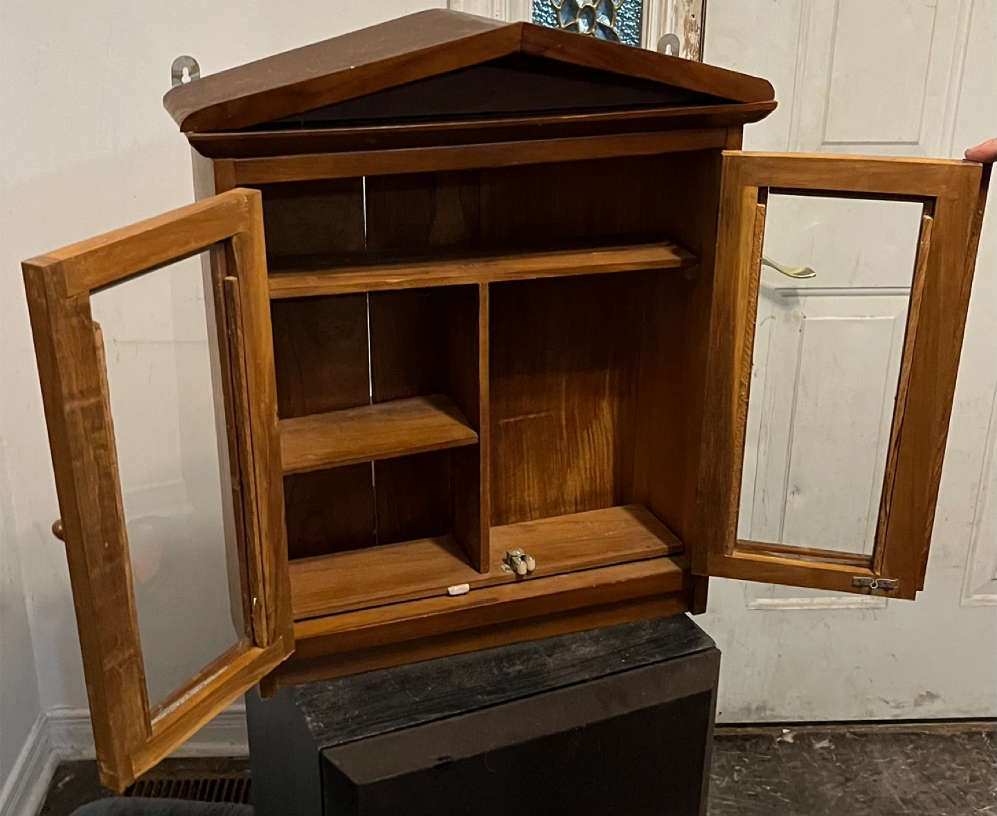 For Sale-Wooden Cabinet - photo 2