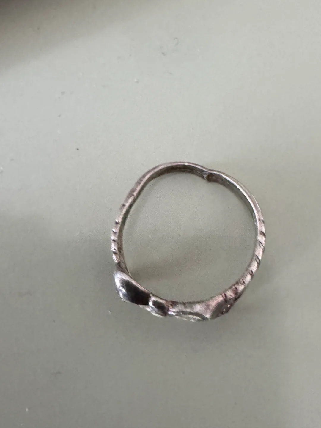 vintage Silver Ribbon Ring image indicator(2)