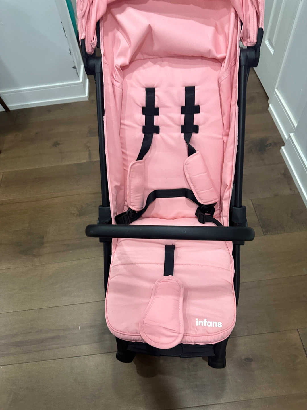 Infans Lightweight Baby travel Stroller, Pink, brand New - photo 2