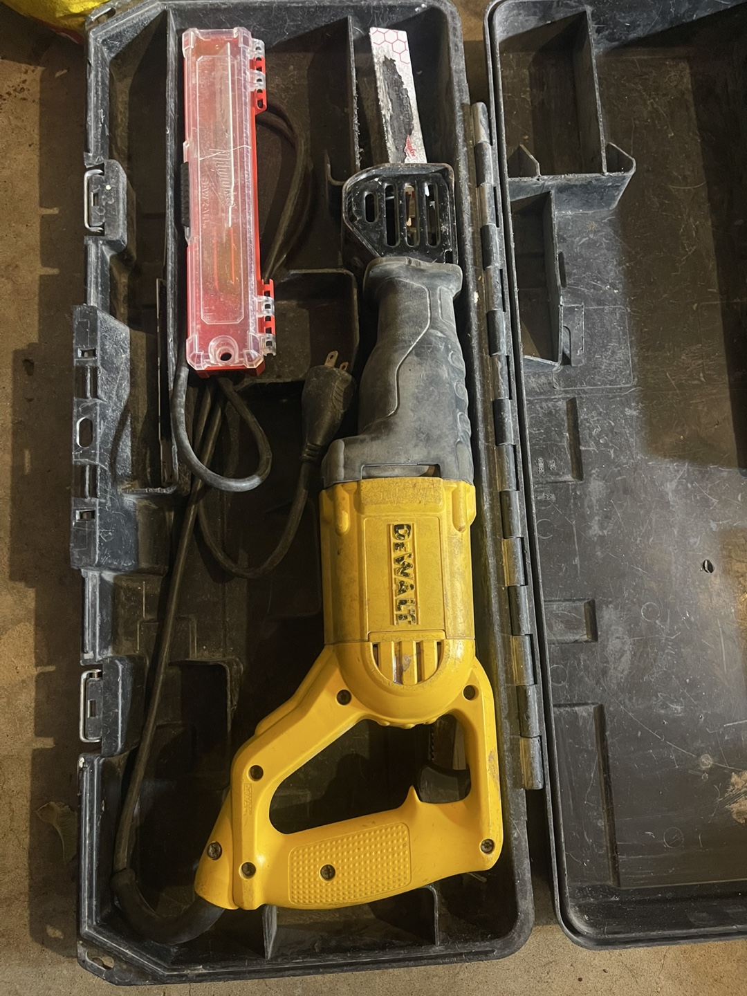 DeWalt Reciprocating Saw with Case