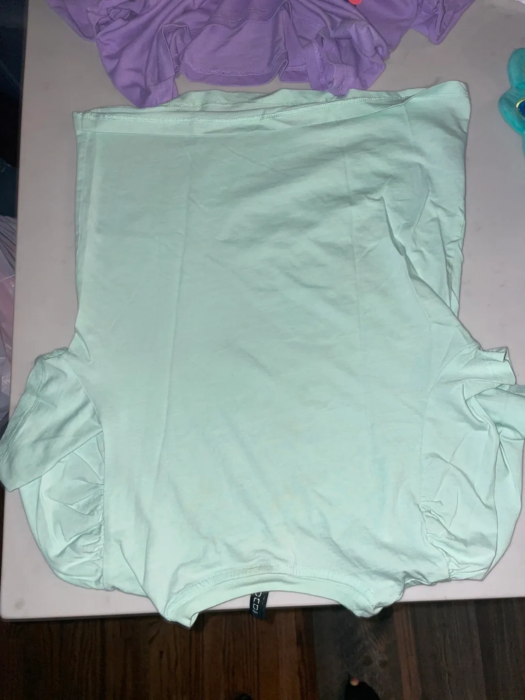 H&M Light Green T-Shirt thumbnail
