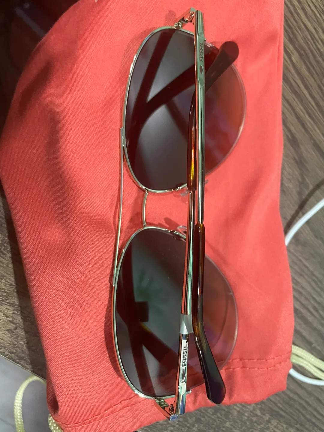 Fossil Sunglasses with Case image indicator(2)