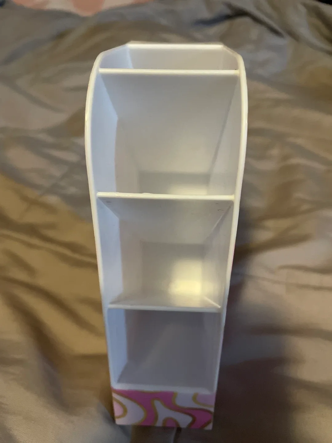 Pink & Gold Desk Organizer image indicator(2)