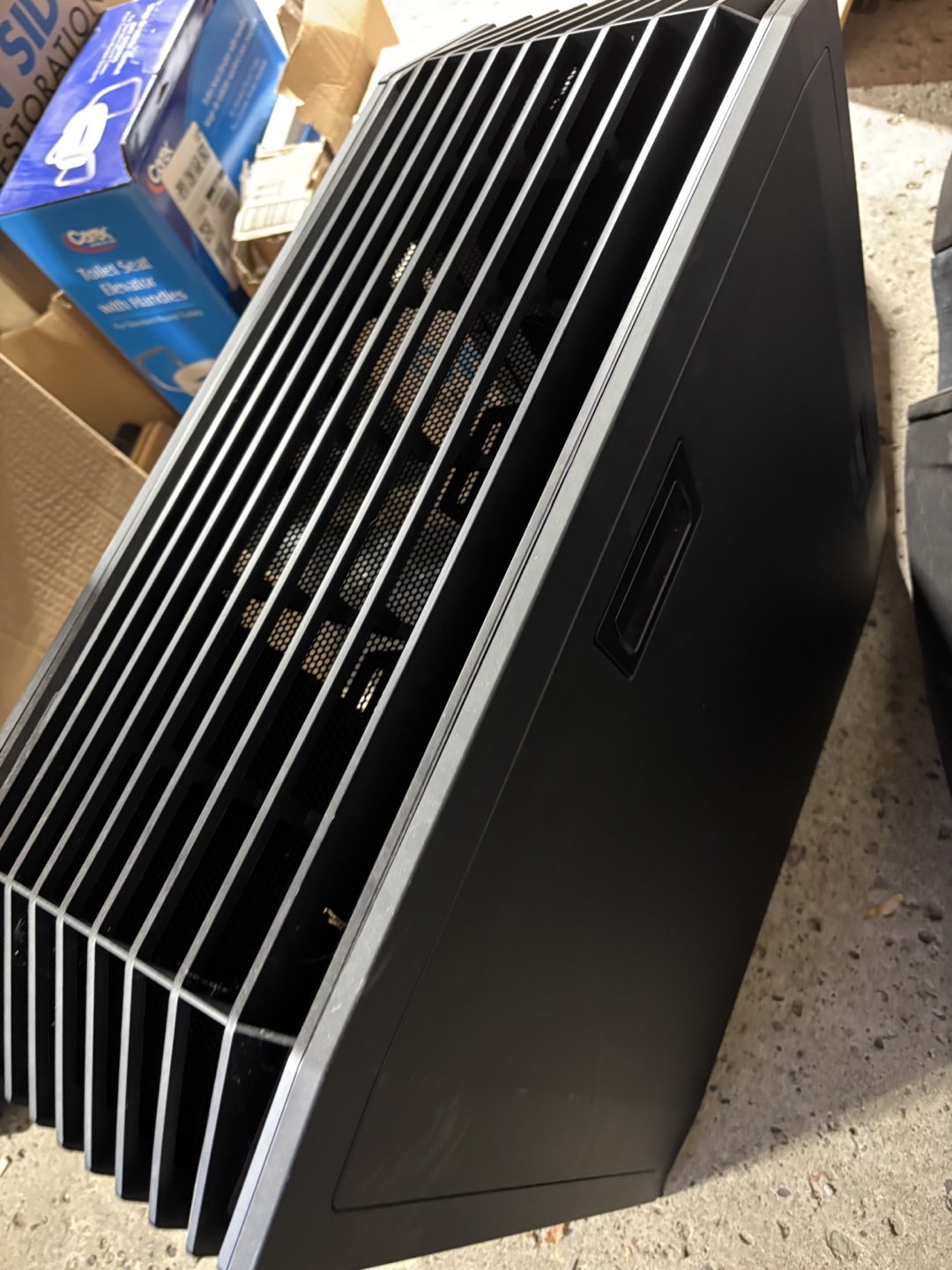 EVGA PC Computer Case - Black - photo 3