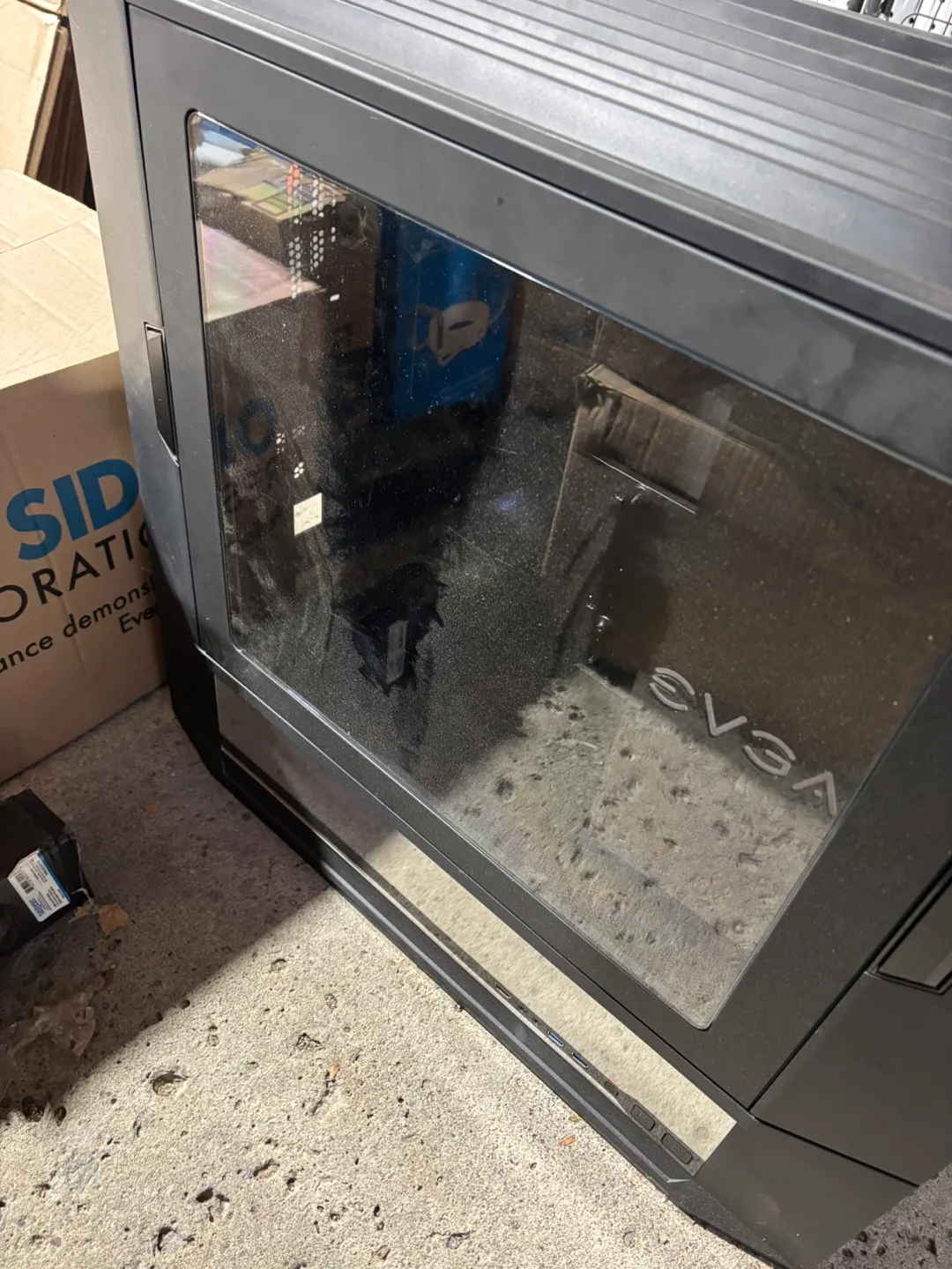 EVGA PC Computer Case - Black image indicator(2)