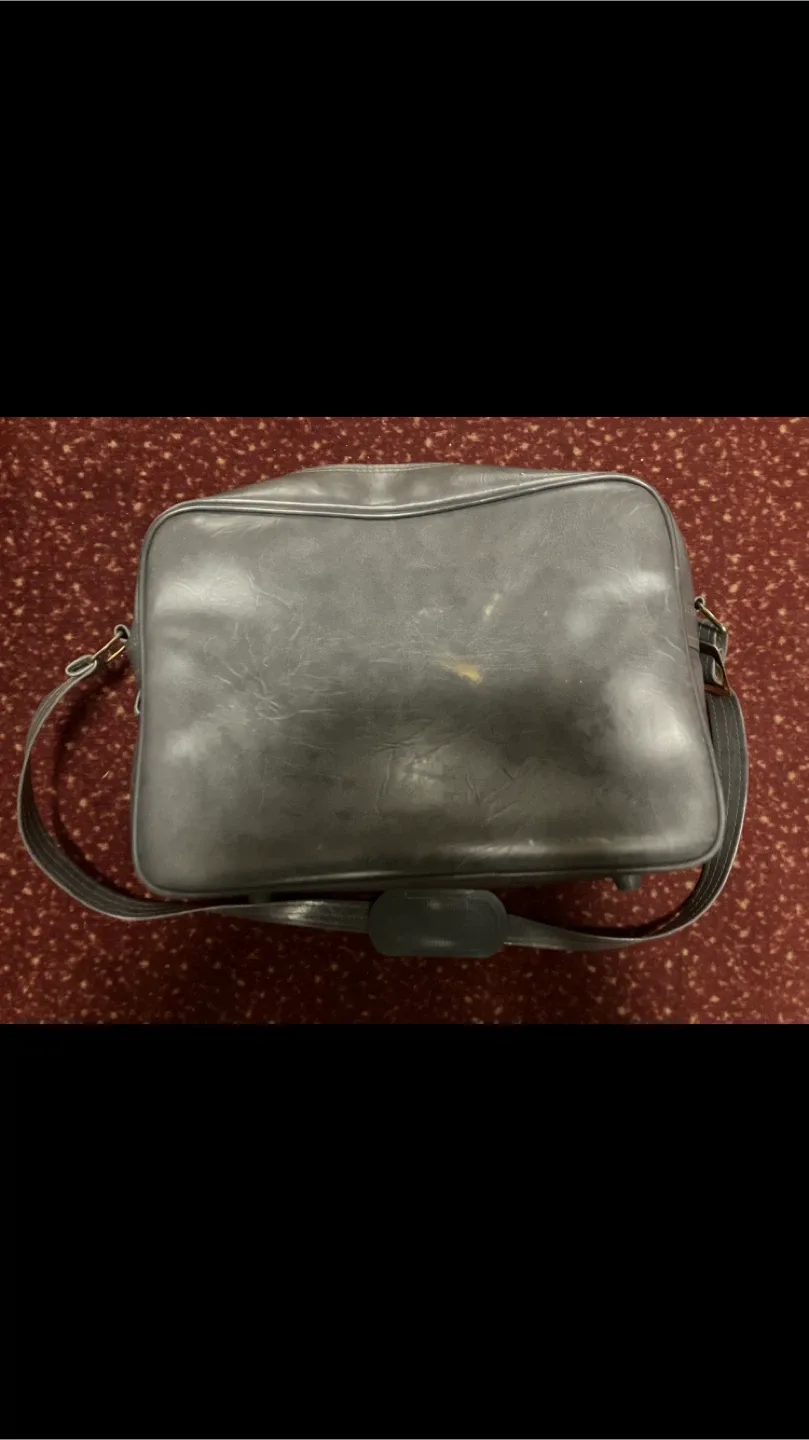 Free Jet Stream Grey Laptop Carry On Bag ✈️ image indicator(2)