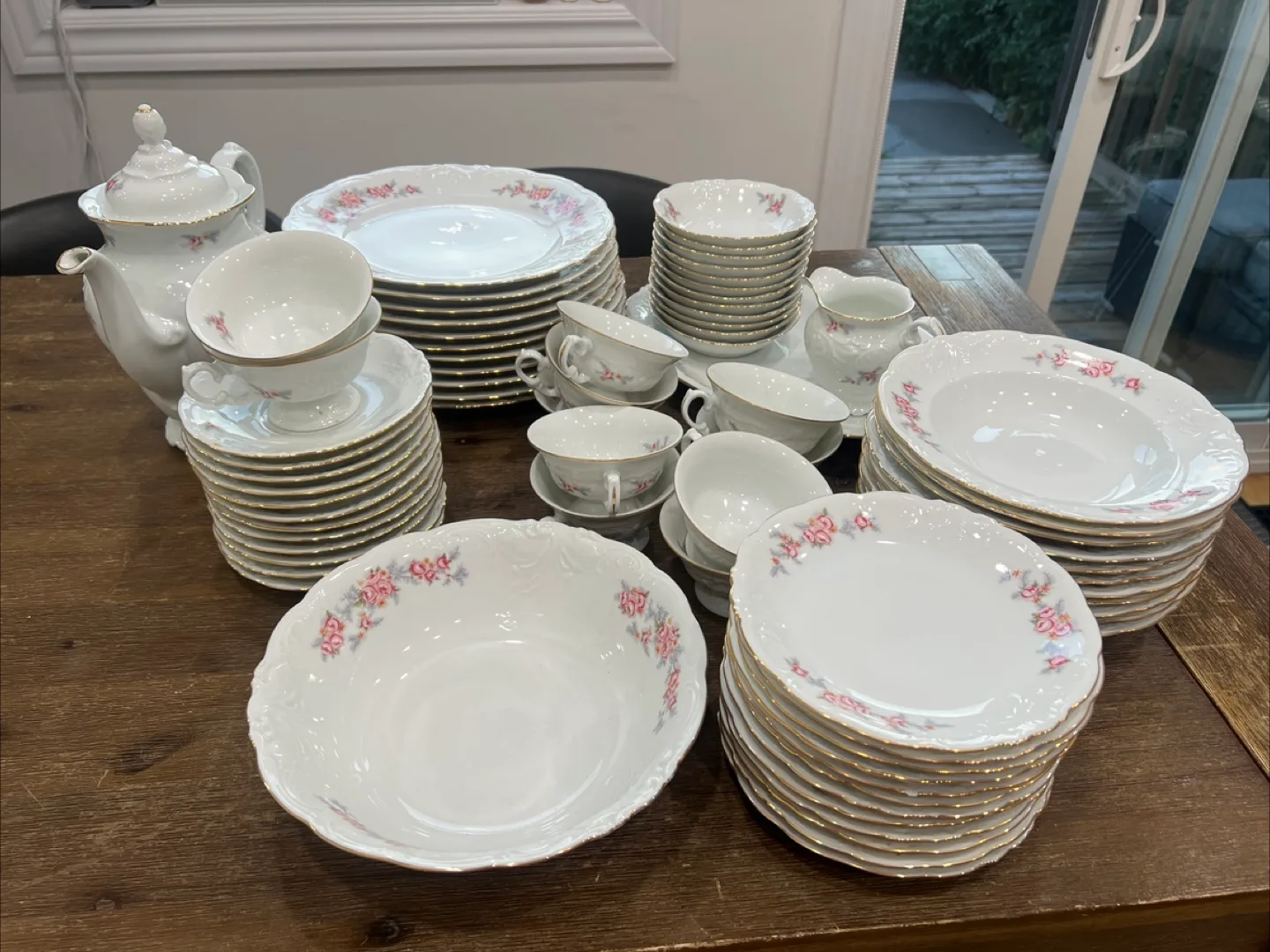 Vintage China Set with Floral Design image indicator(3)