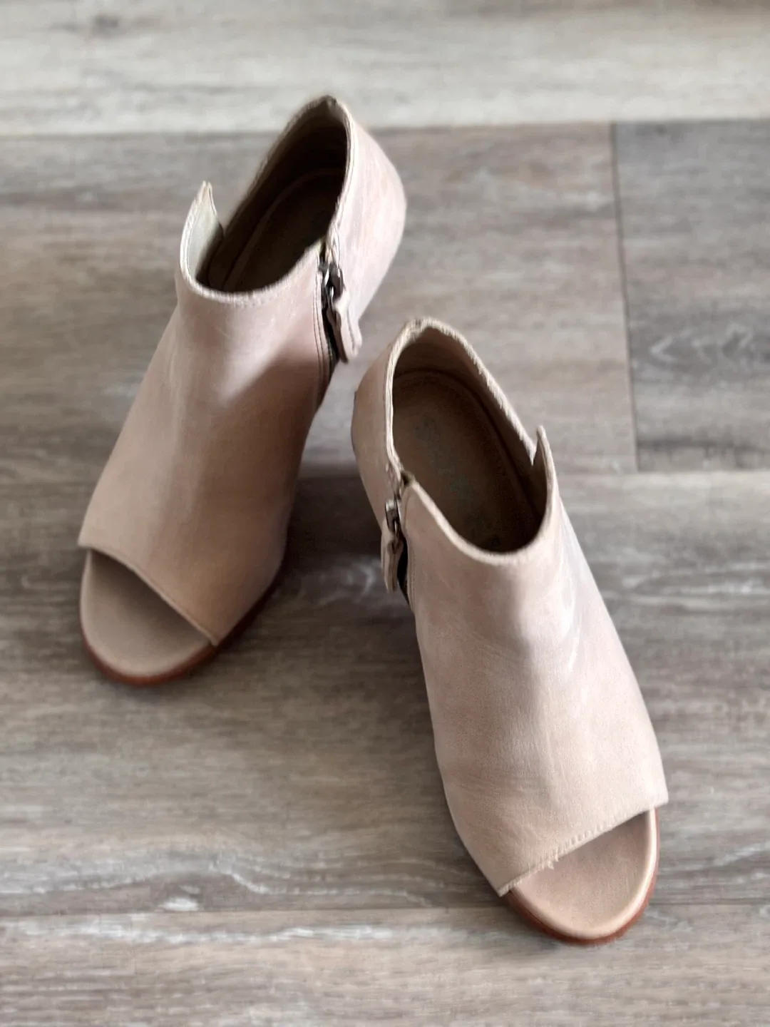 Sorel Nadia Ankle Booties - Size 6 image indicator(4)