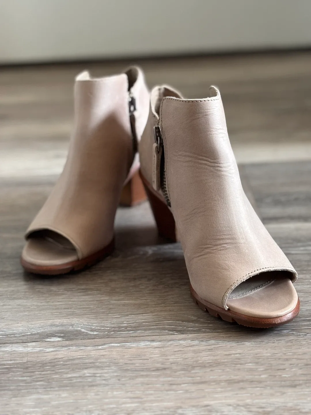 Sorel Nadia Ankle Booties - Size 6 image indicator(3)