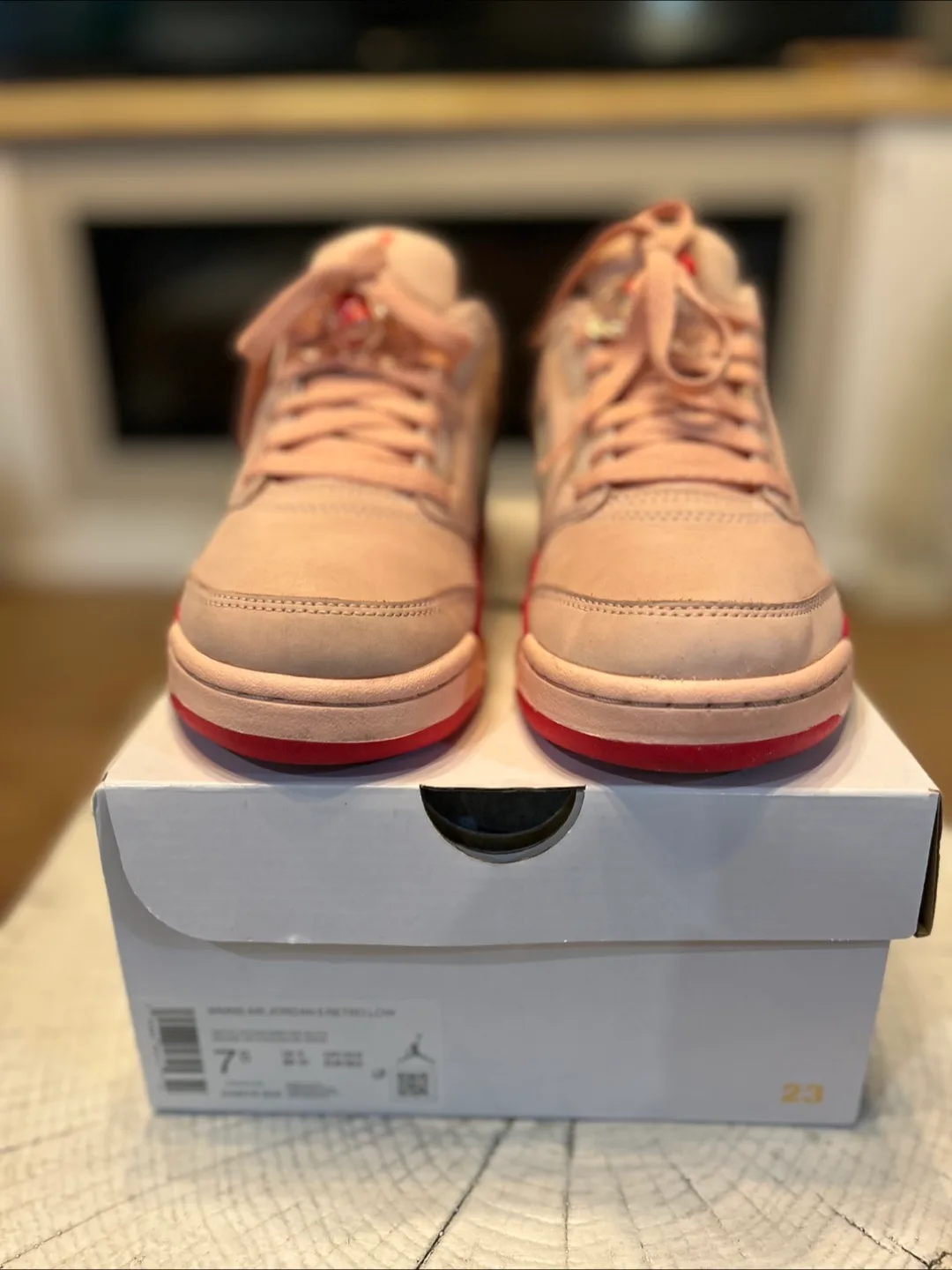 Womens Air Jordan 5 Retro Low Wmns Size 7.5 thumbnail