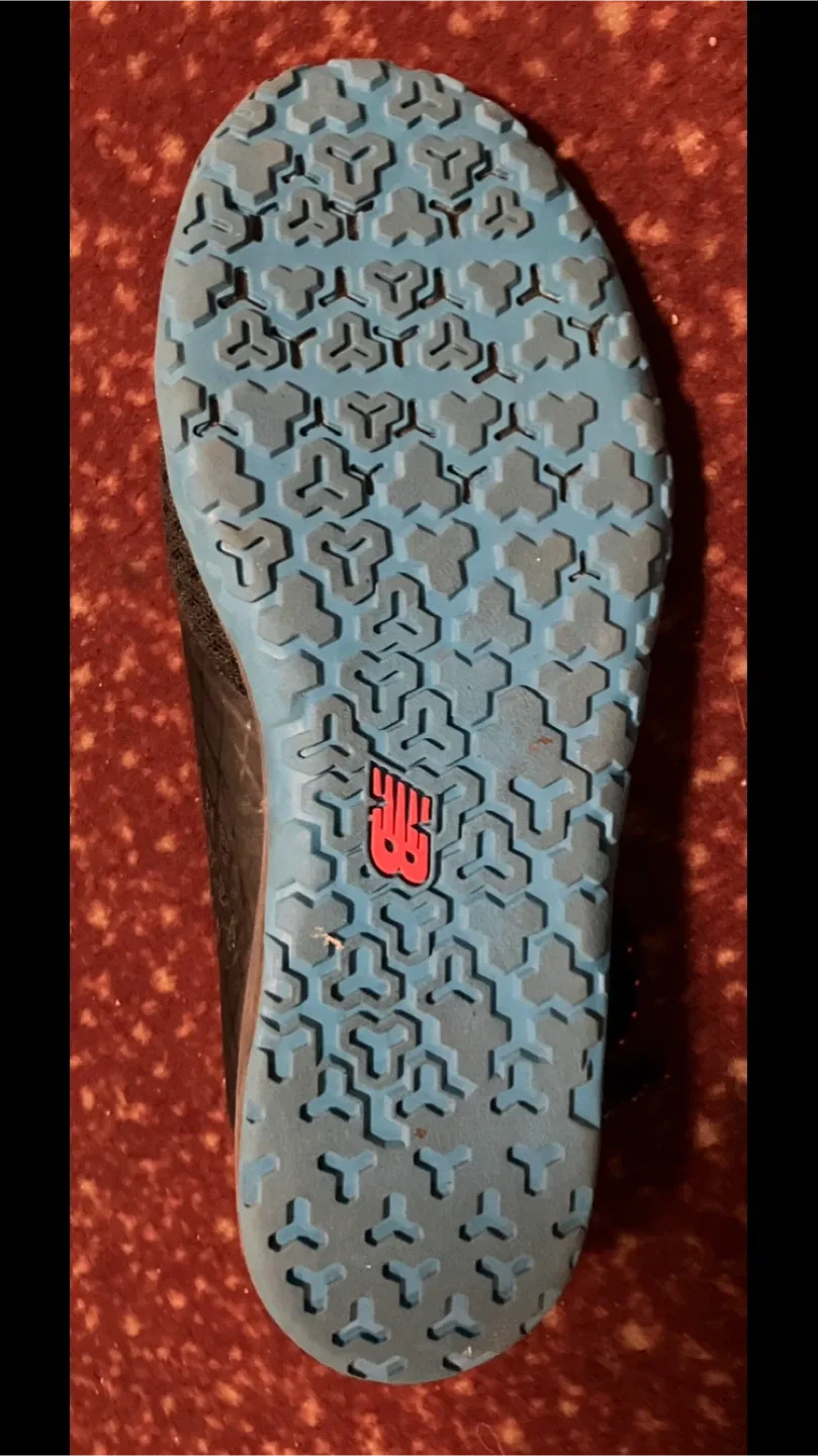 Free Single Left New Balance Shoe -Women’s Size 7.5👟 image indicator(3)