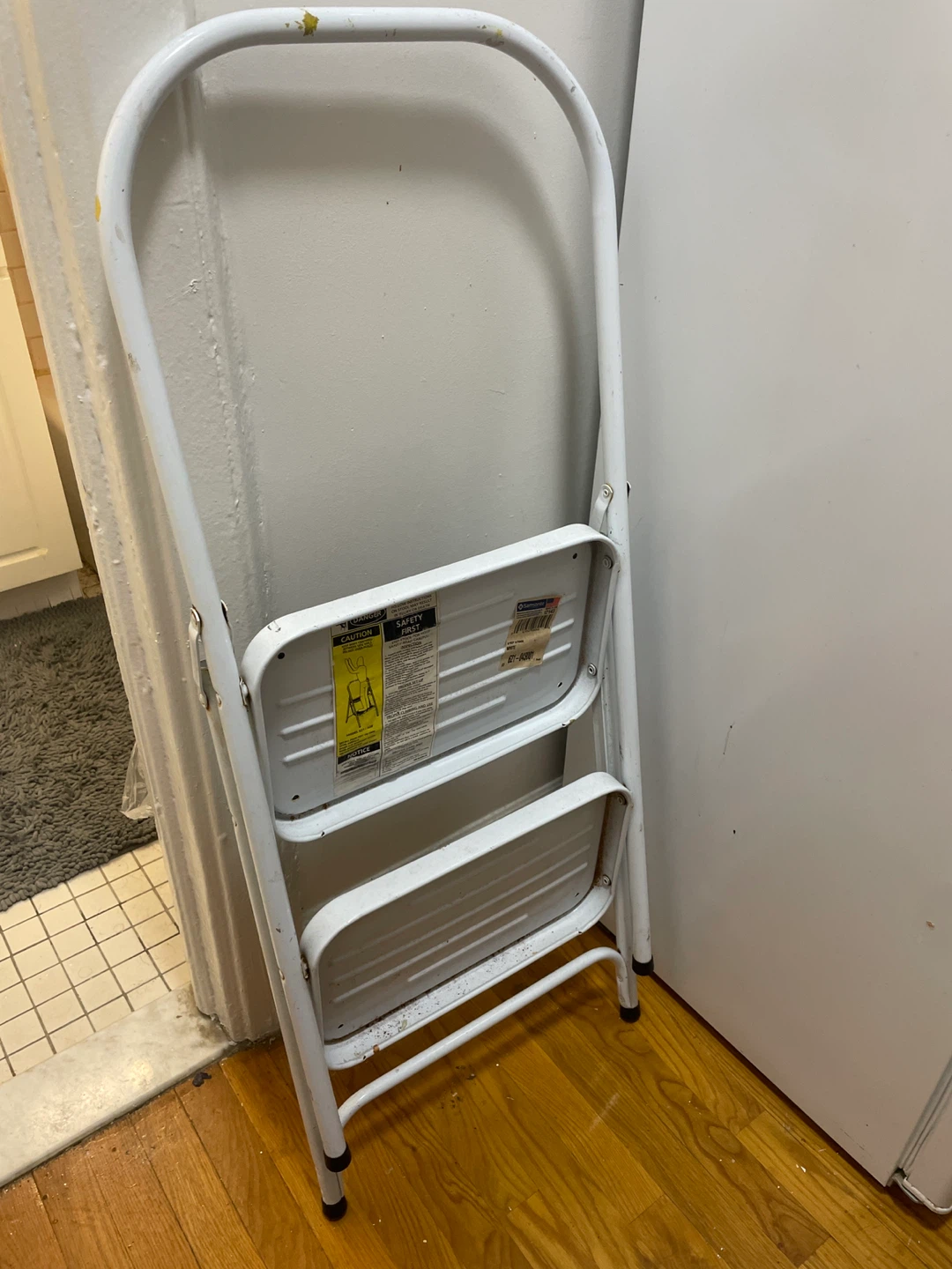 2-Step Ladder - White