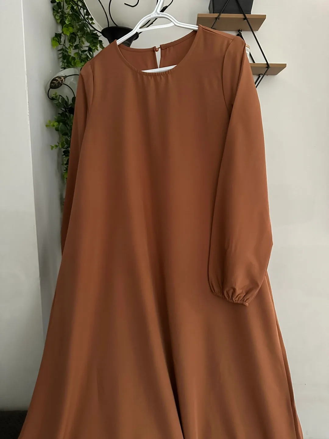 NEW Caramel Brown Abaya with Puff Sleeves thumbnail