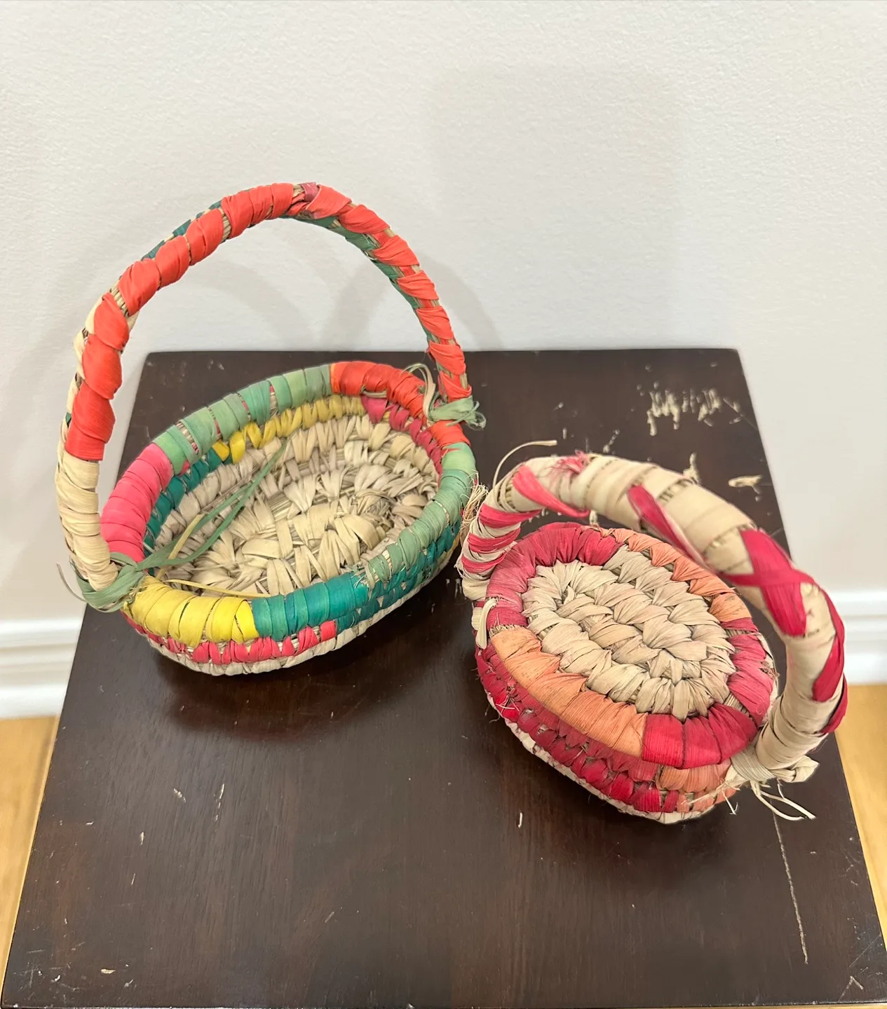 Handmade Woven Baskets (Set of 2) image indicator(3)