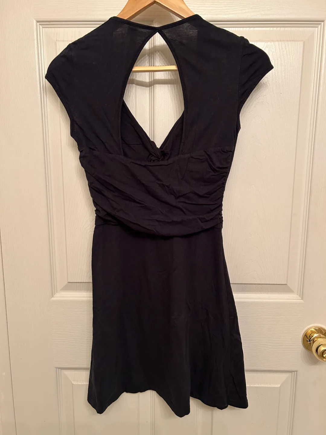 Black Dress Twist Front V Neck image indicator(2)