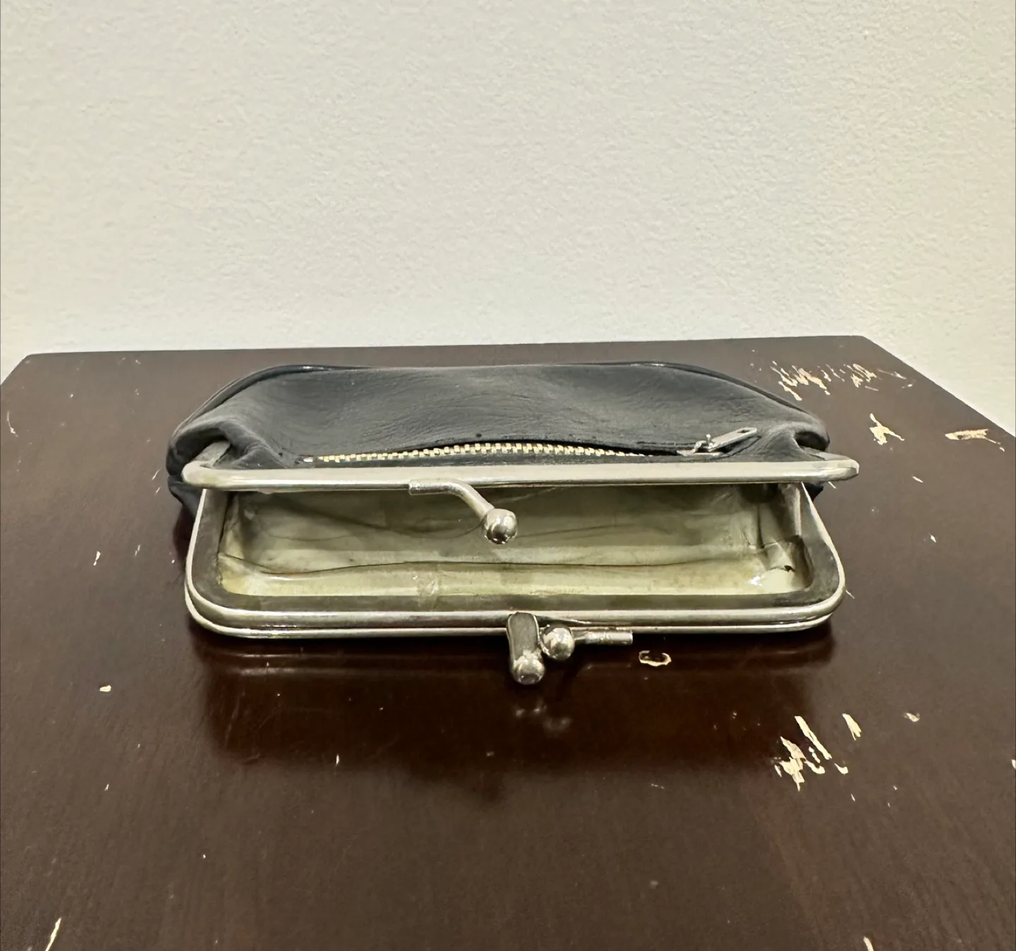 Vintage Black Leather Coin Purse image indicator(3)